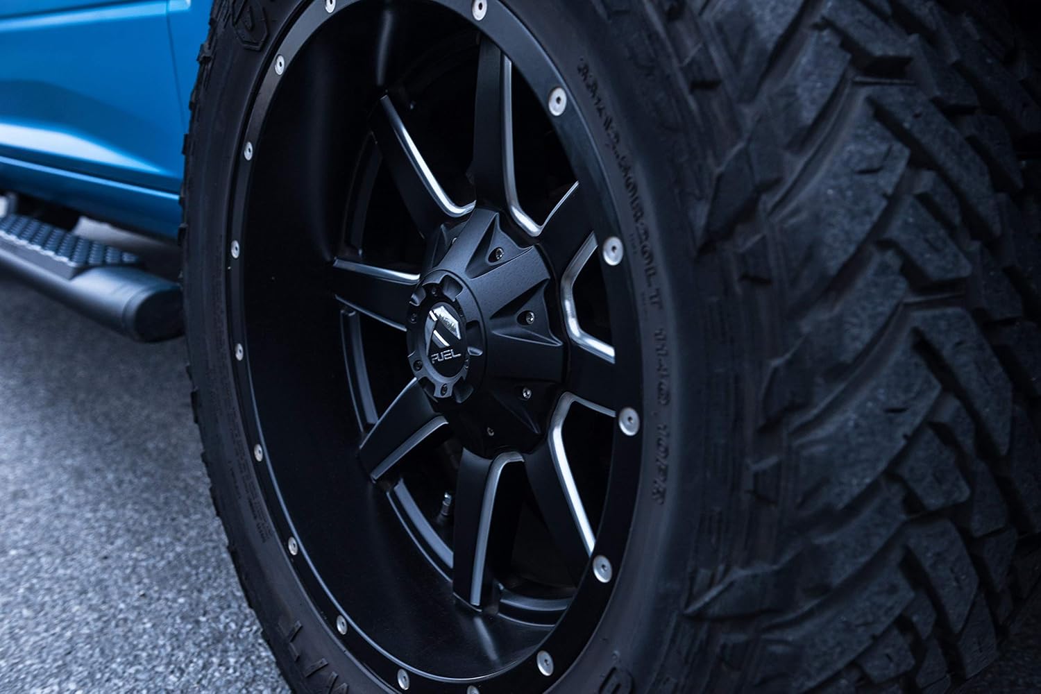 Fuel Offroad D538 MAVERICK BLACK Wheel with Matte Milled Accents and tpms (20 x 10. inches /6 x 135 mm, -24 mm Offset)