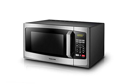 Toshiba ML-EM62P(SS) Large Countertop Microwave with Smart Sensor, 6 Menus, Auto Defrost, ECO Mode, Mute Option & 16.5" Position Memory Turntable