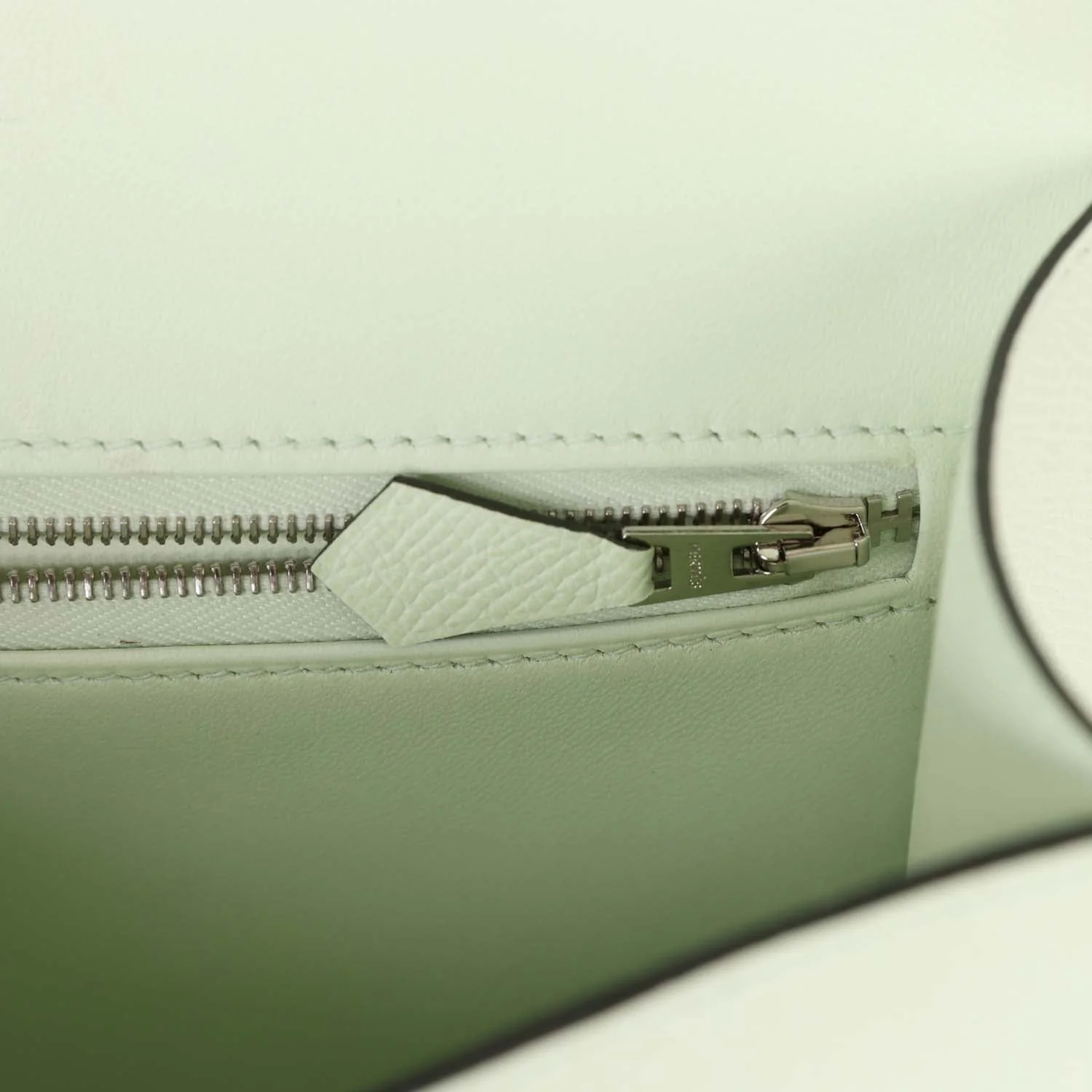 Hermes Constance 1-24 Vert Fizz Epsom Palladium Hardware