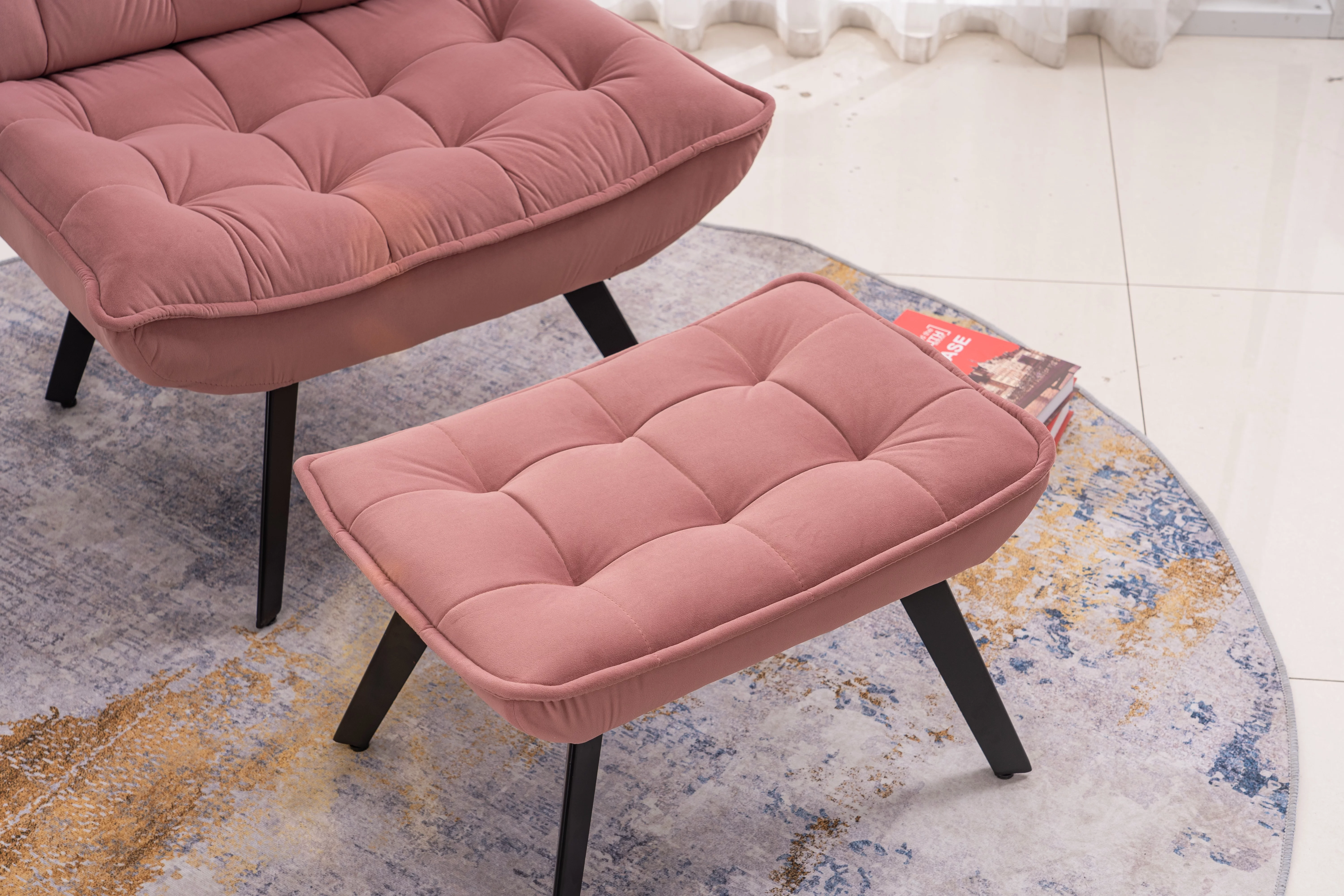 Modern Pink Soft Velvet Material Large Width Accent Chair For Indoor Home And Living Room