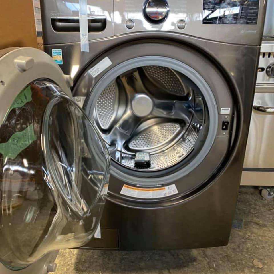 LG TurboWash 360 with AI DD V9 F4V909BTSE WiFi-enabled 9 kg 1400 Spin Washing Machine - Black