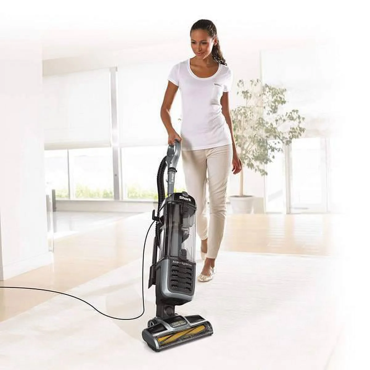 Shark Navigator Pet Pro Self-Cleaning Brushroll Upright Vacuum - 2.8 Qt
