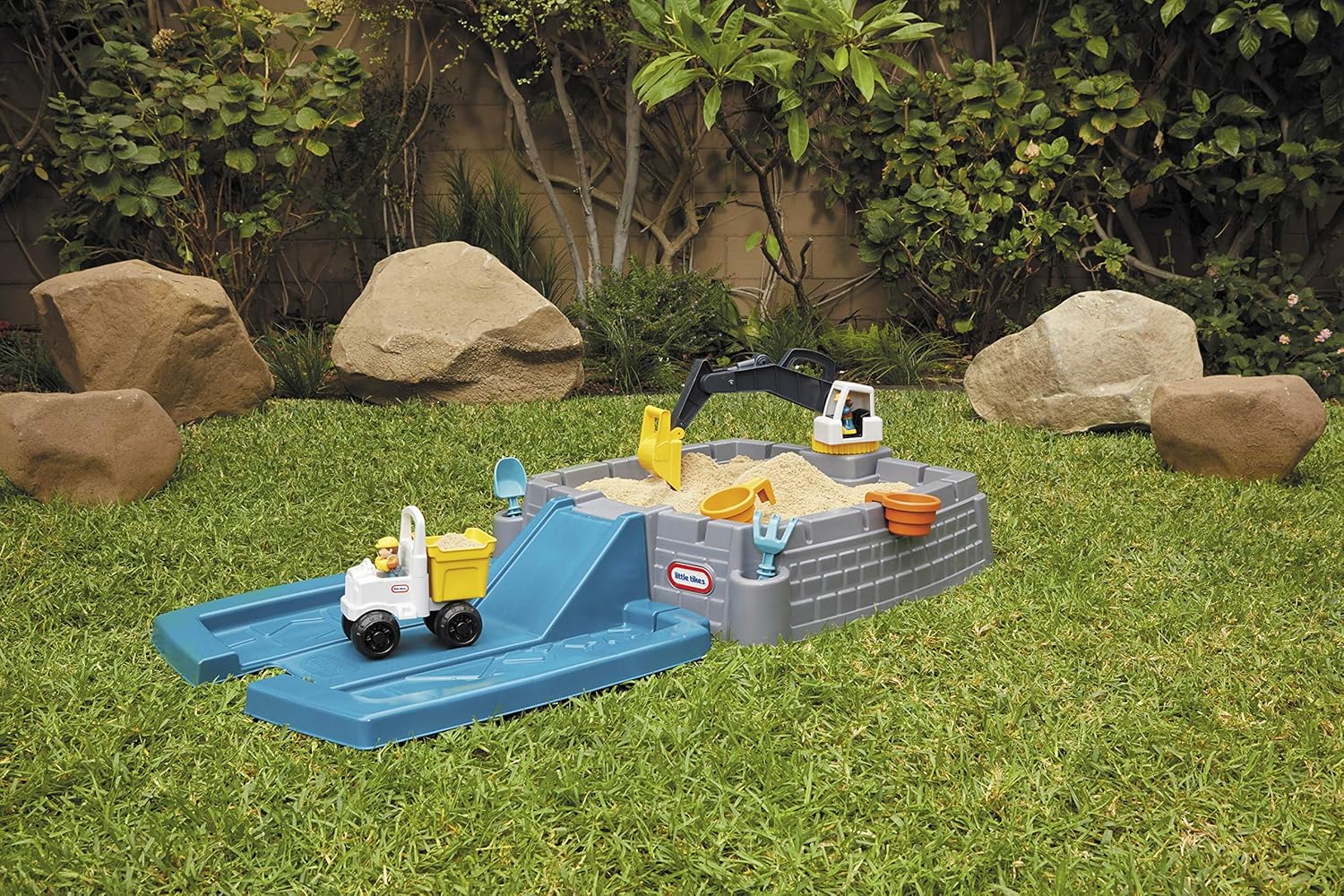 Little Tikes Dirt Diggers Excavator Sandbox for Kids, Including lid and Play Sand Accessories