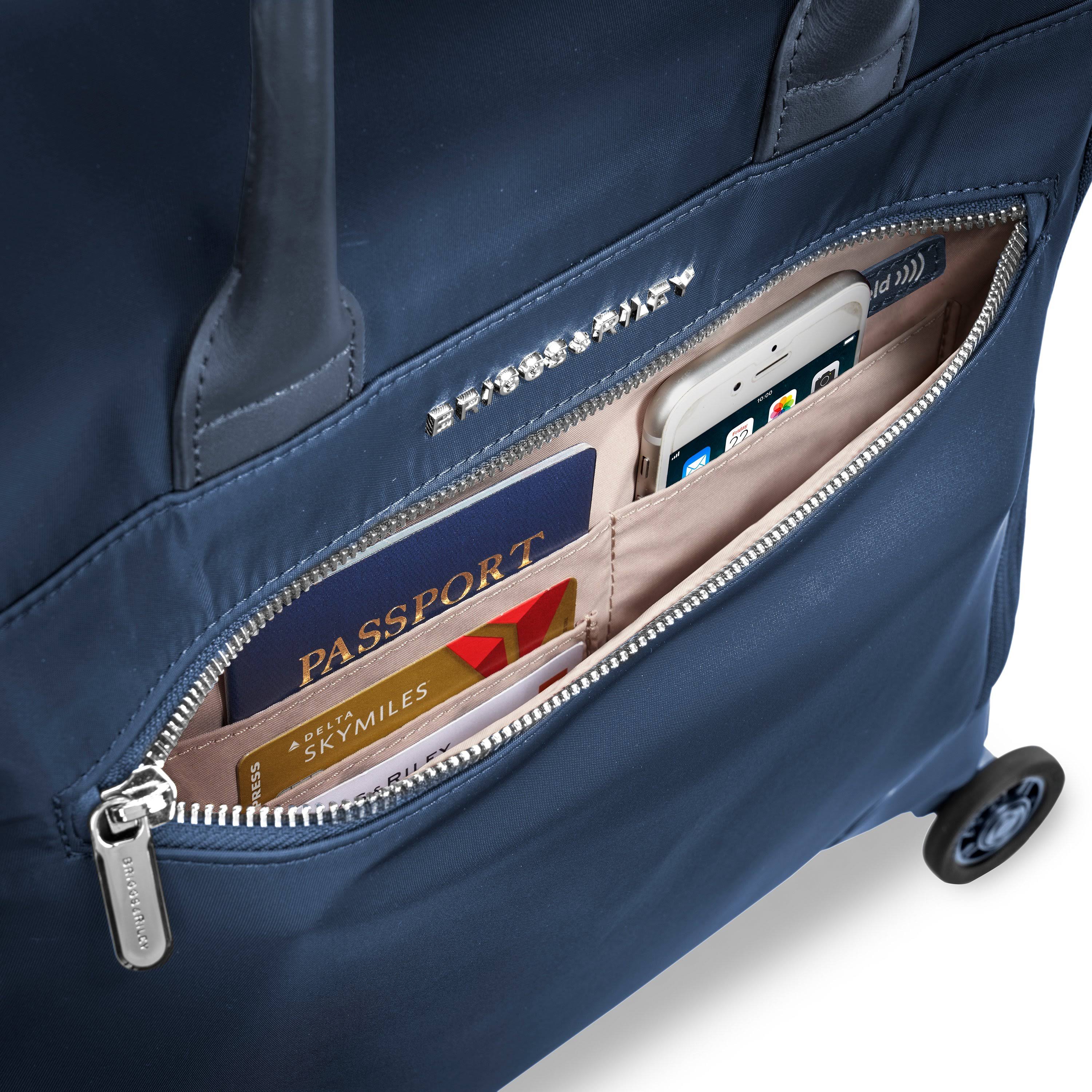 Briggs u0026 Riley Rhapsody Widemouth Cabin Spinner - Navy