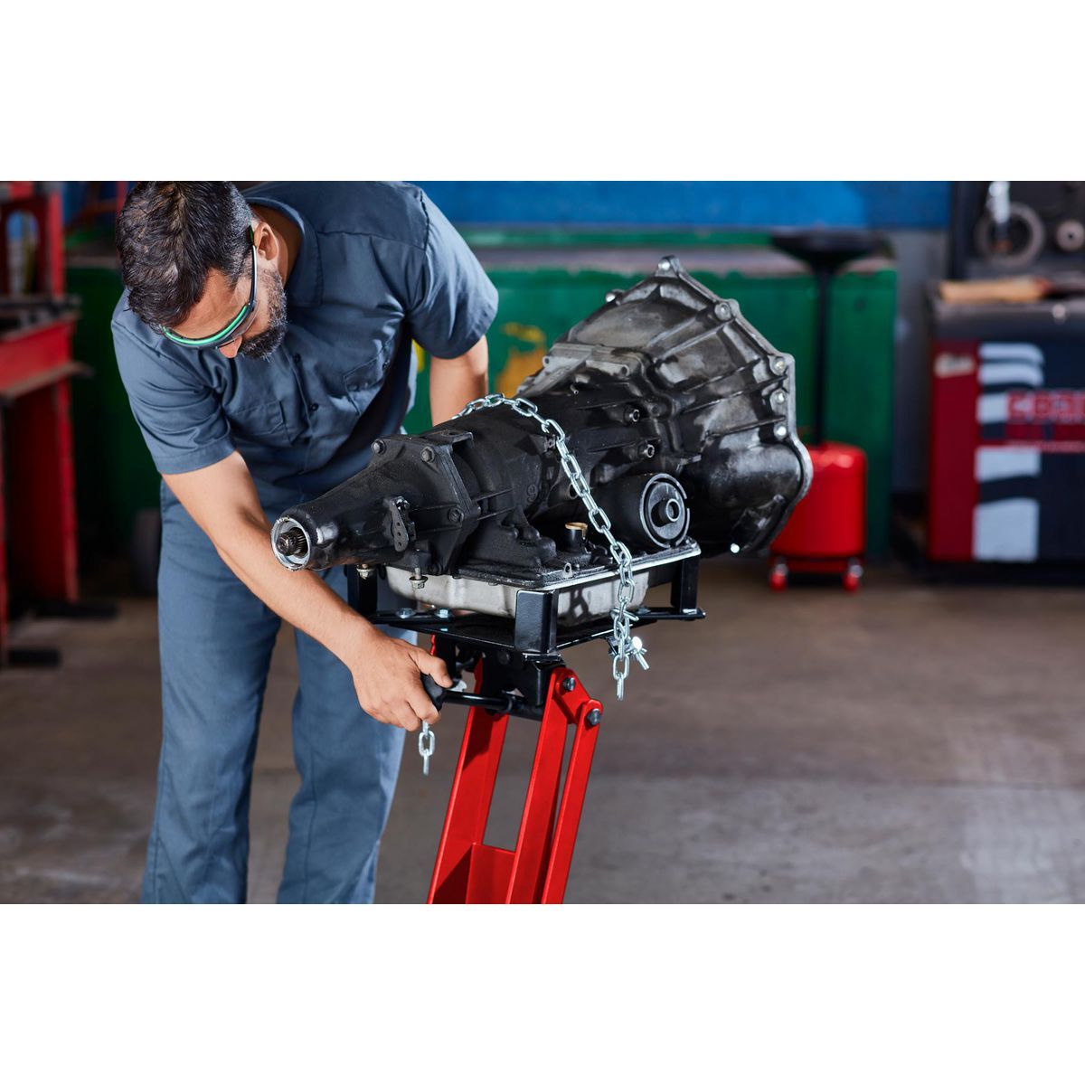 PITTSBURGH 2000 lb. Low-Profile Transmission Jack