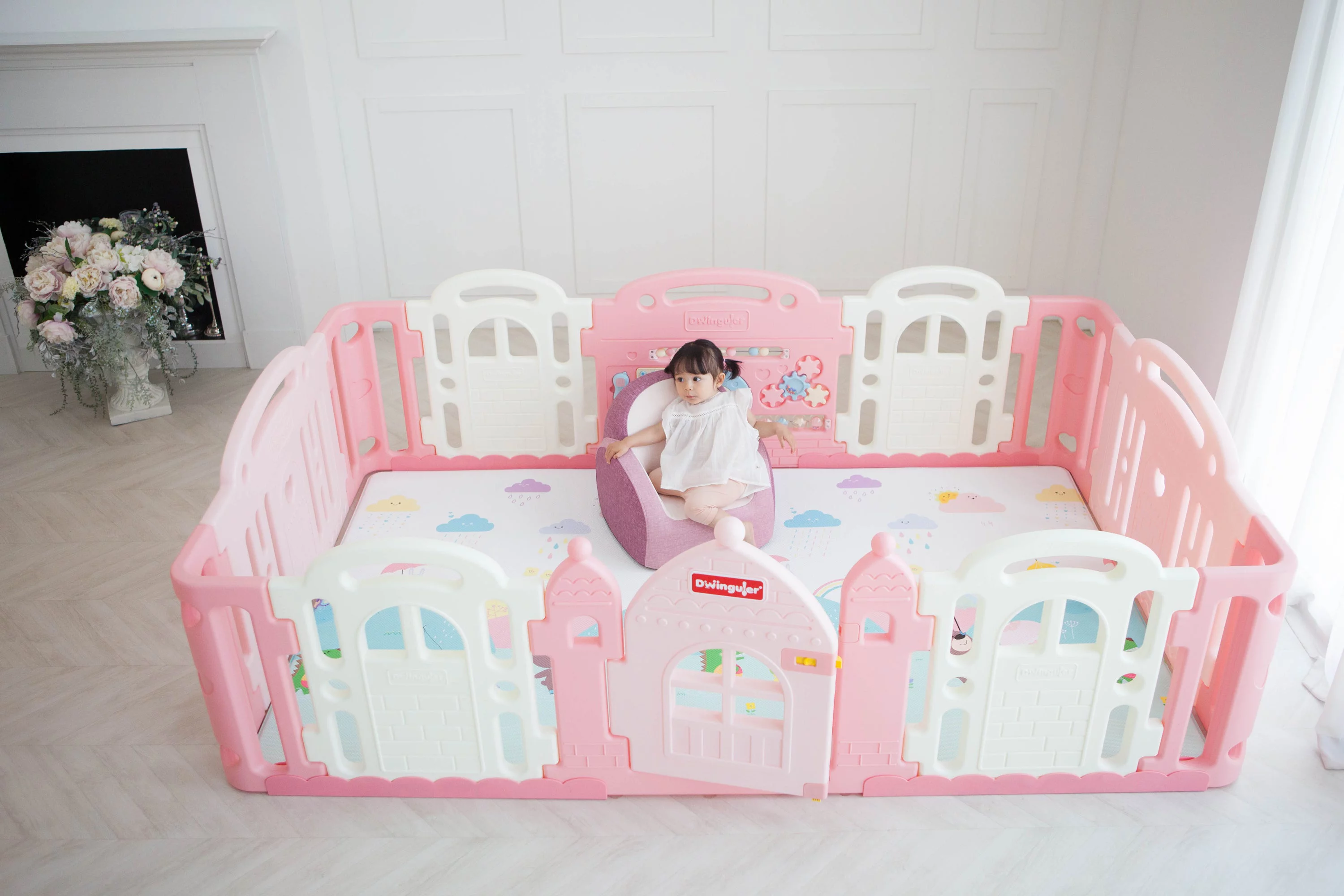 Dwinguler Castle Playpen Safety Gate