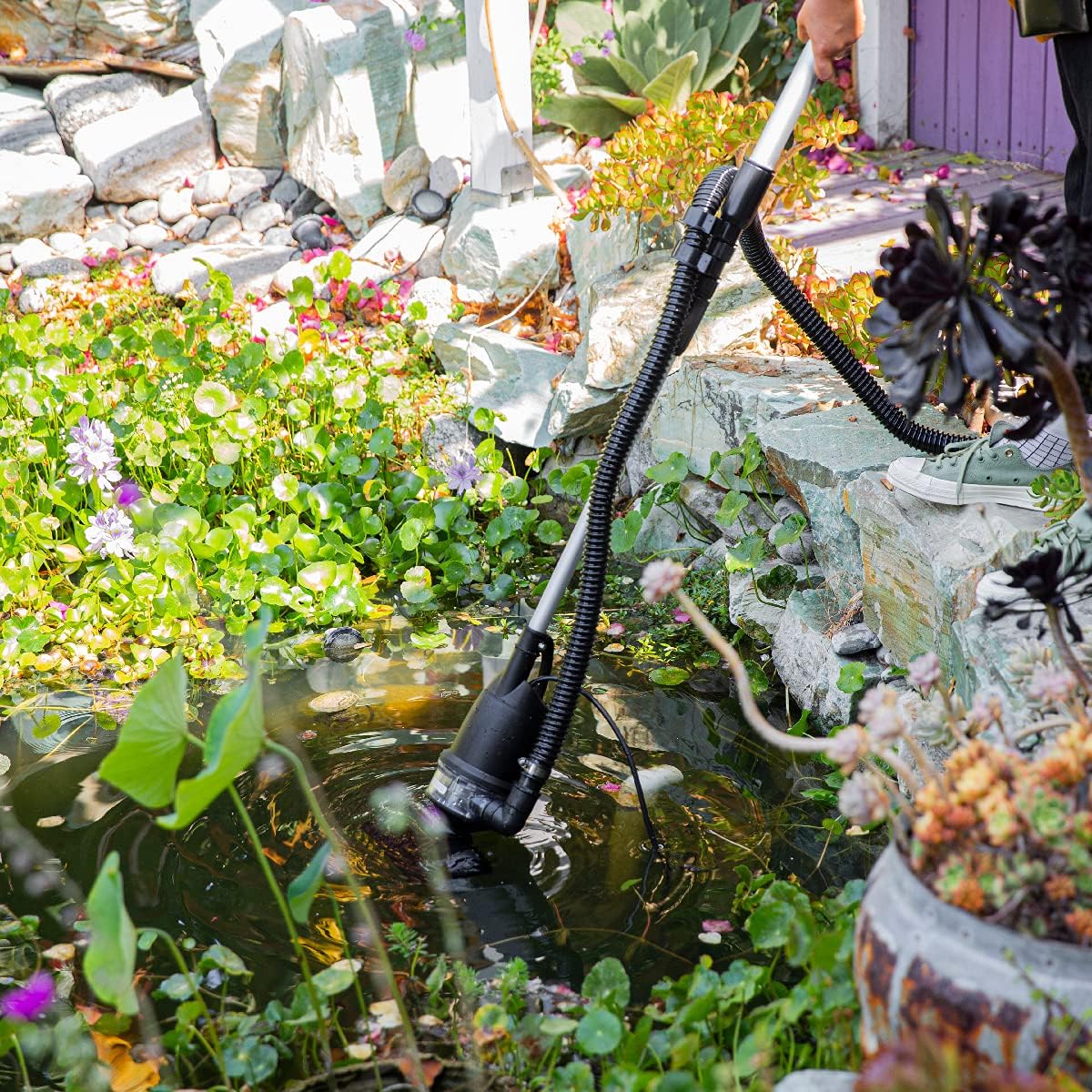XtremepowerUS 2500GPH Traditional Pond Vacuum with Adjustable Telescopic Handle with 2 Brush Heads and Remote Control On/Off