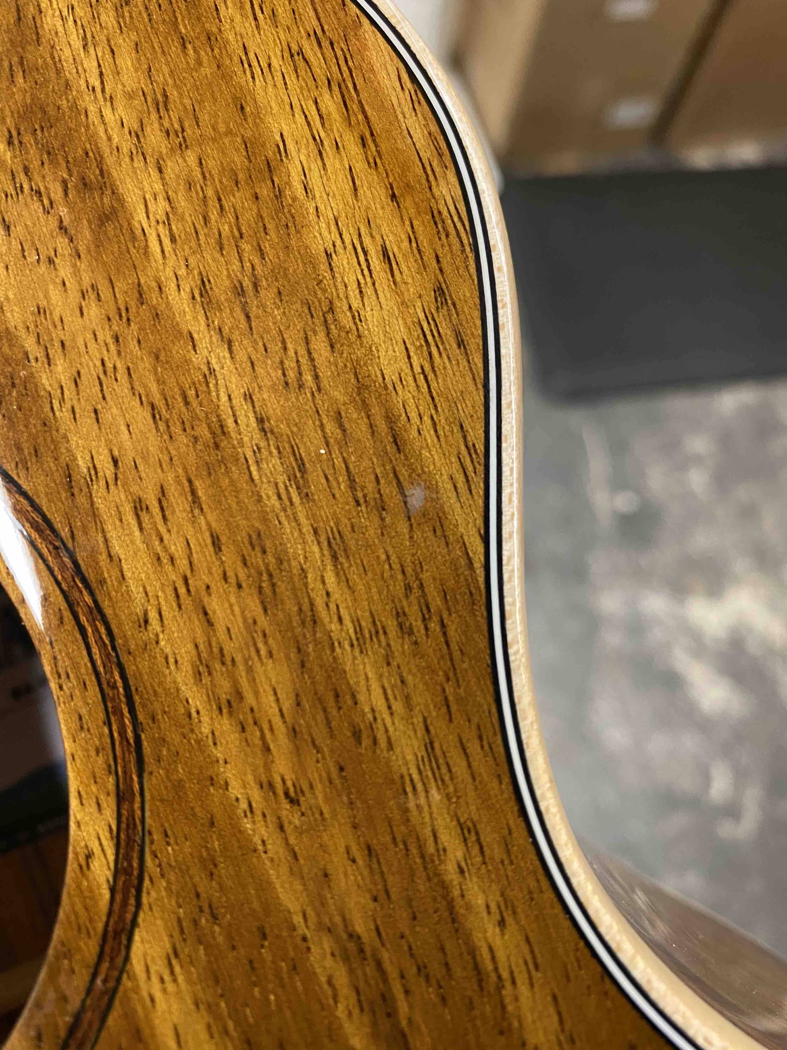Kala KA-KTG Hawaiian Gloss Koa Tenor Ukulele