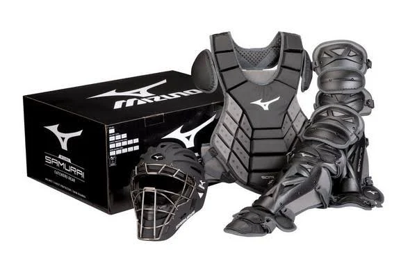 Mizuno Samurai 380417 Adult Baseball Catcher&s Gear Set - Black/Grey