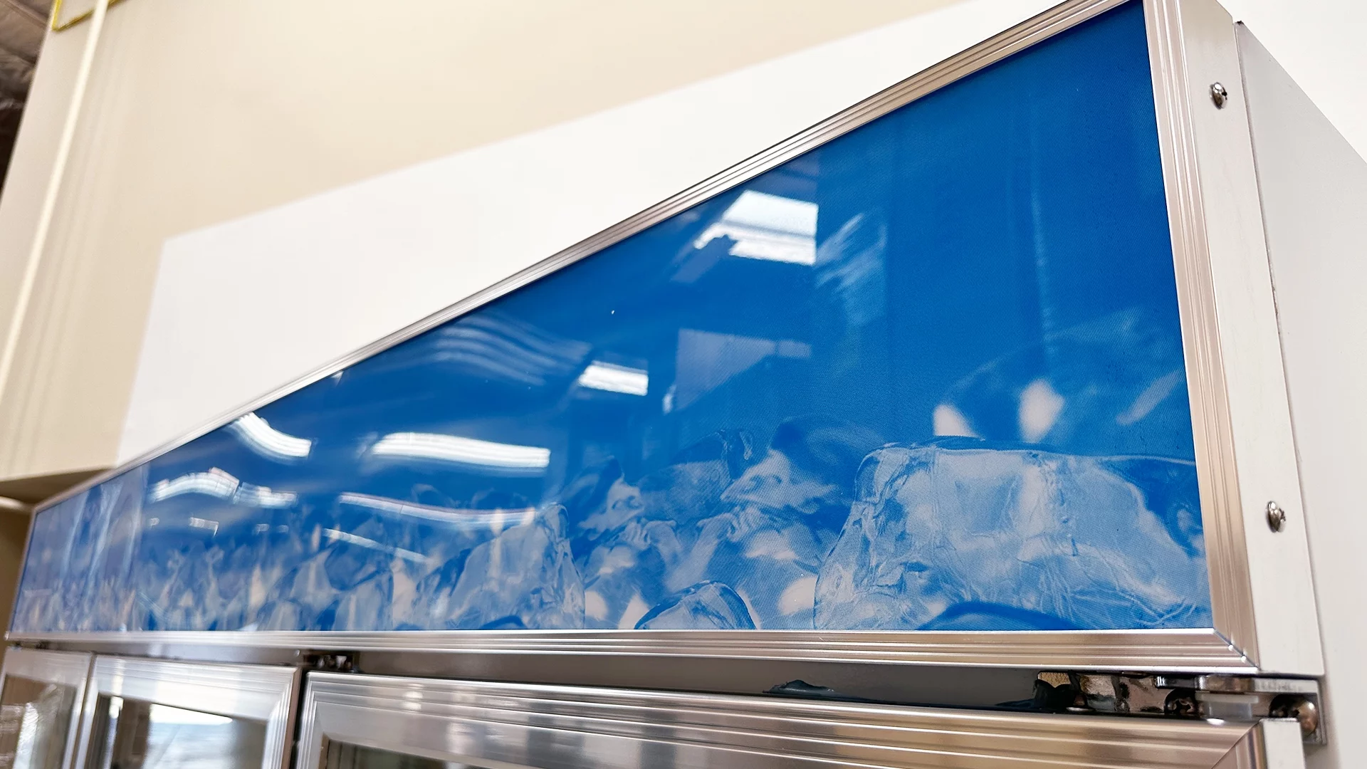 78 in. Three Glass Door Merchandiser Cooler Commercial Refrigerator, 53 Cu. ft.