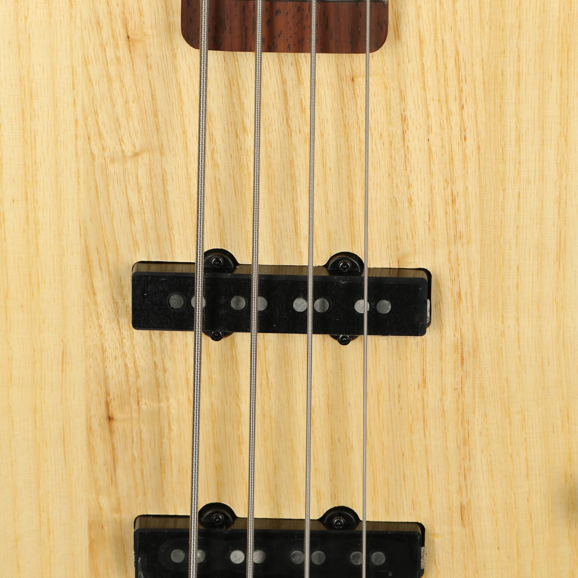 Gu0026L Tribute JB2 4-String Electric Bass Natural Gloss Rosewood Fretboard