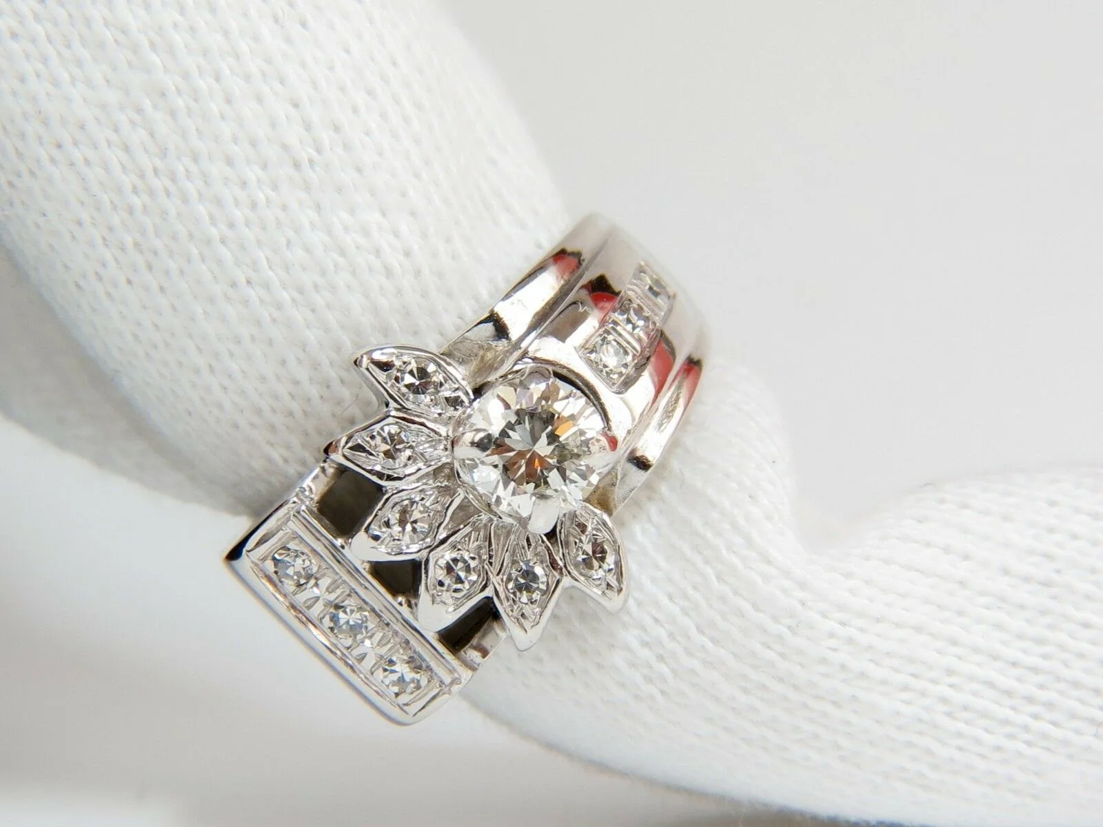 .72ct. VICTORIAN REVIVAL DIAMONDS COCKTAIL RING G/VS 14KT