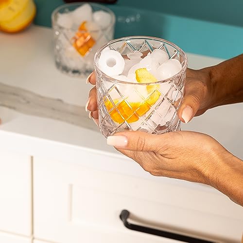 Igloo Electric Countertop Ice Maker Machine - Automatic and Portable - 33 Pounds in 24 Hours - Icecube Maker - Plastic Scoop and Basket