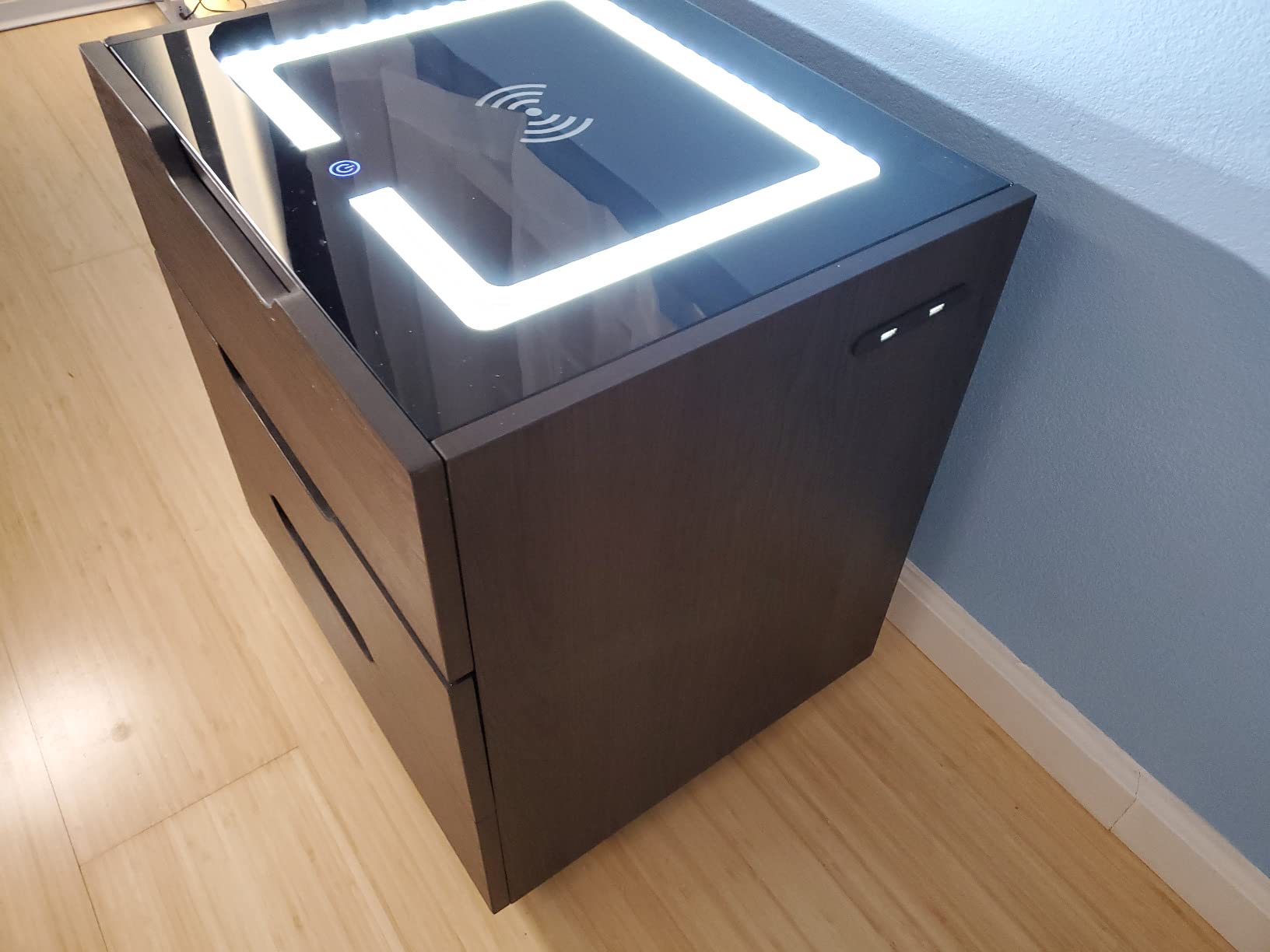 【Furniture】Nightstands Wireless Charging Station and LED Lights, Modern End Side Table with 3 Drawer