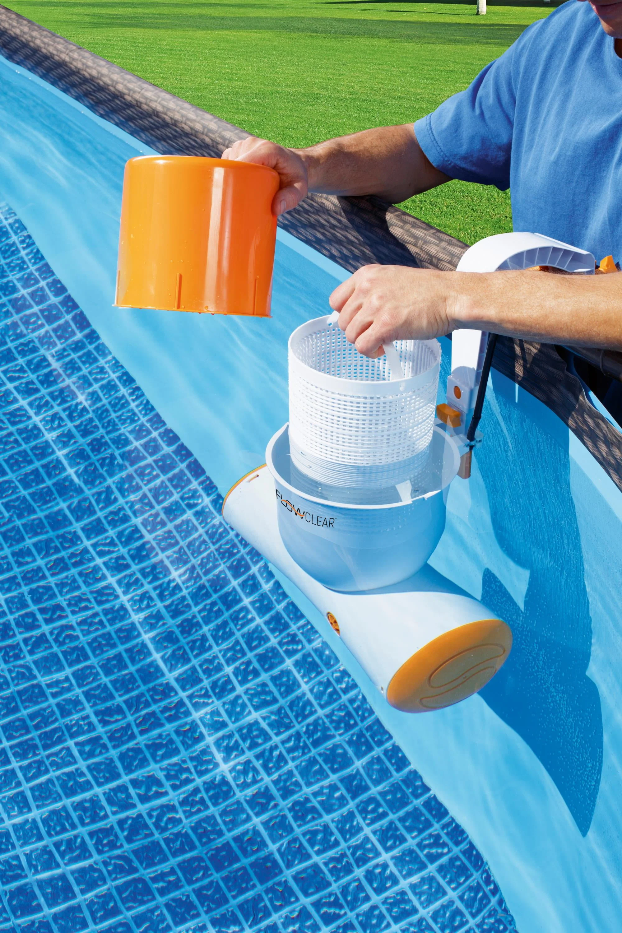 Bestway Flowclear 1050 Gallon Skimatic Skimmer Above-Ground Pool Pump