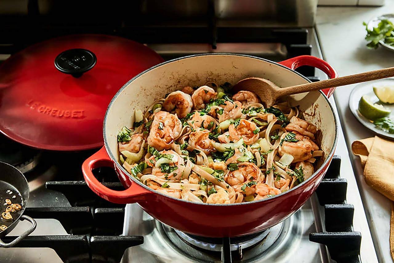 Le Creuset Cast Iron 4.5-Quart Flame Soup Pot