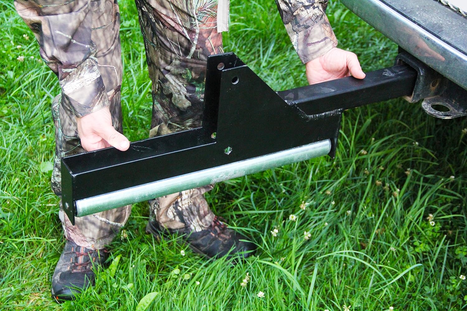 Koola Buck Hide Ripper Deer Hoist and Gambrel Skinning Truck Hitch Lift System