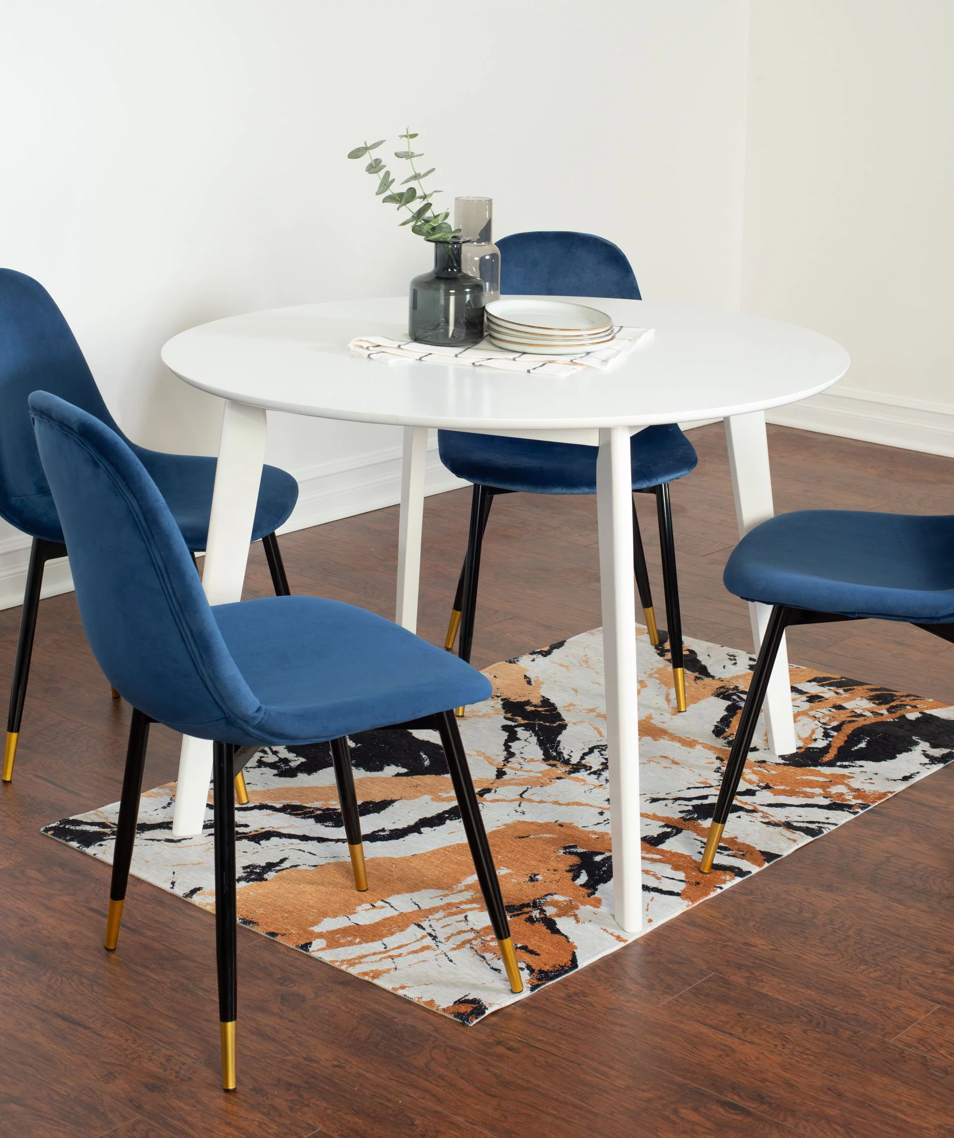 Roundhill Furniture Lassan Contemporary 5-Piece Dining Set, White Round Dining Table with 4 Chairs, Blue