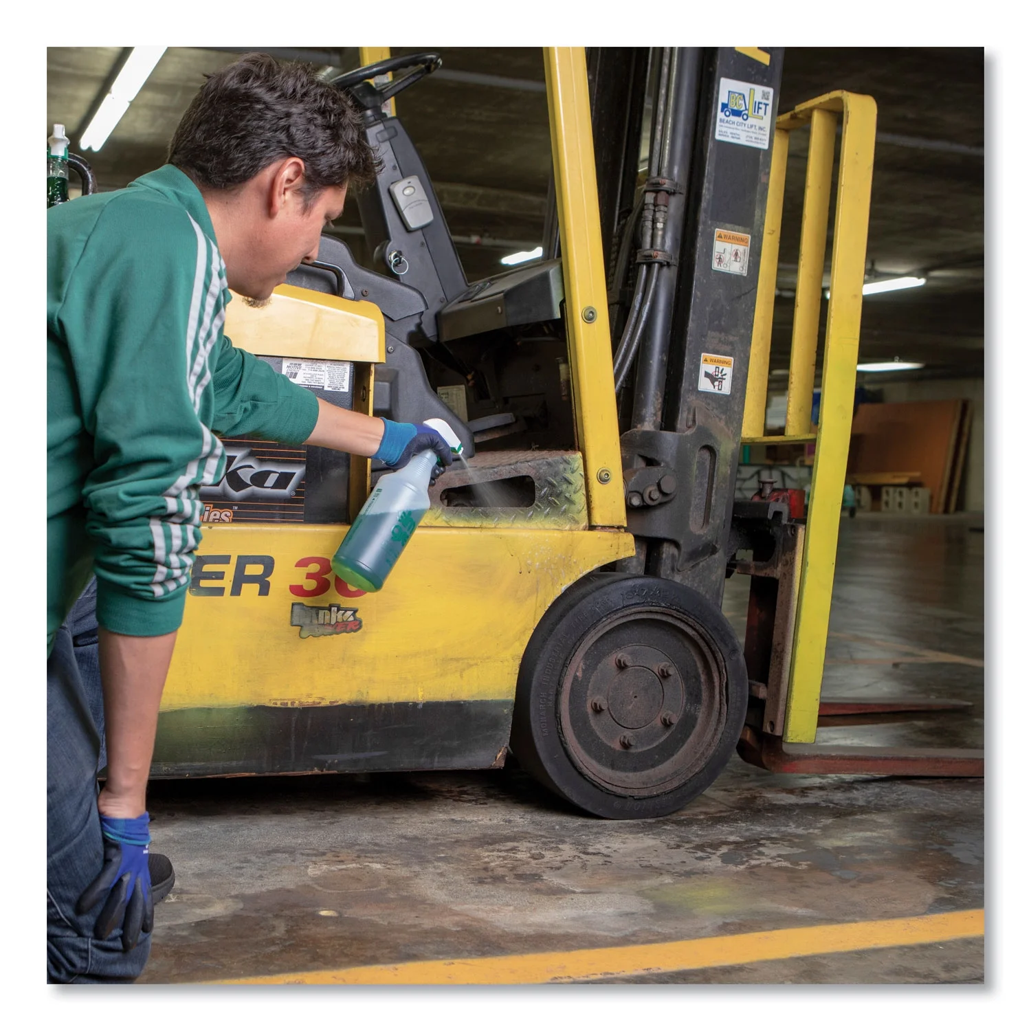 Simple Green 2700000113006 5 Gallon Concentrated Industrial Cleaner and Degreaser