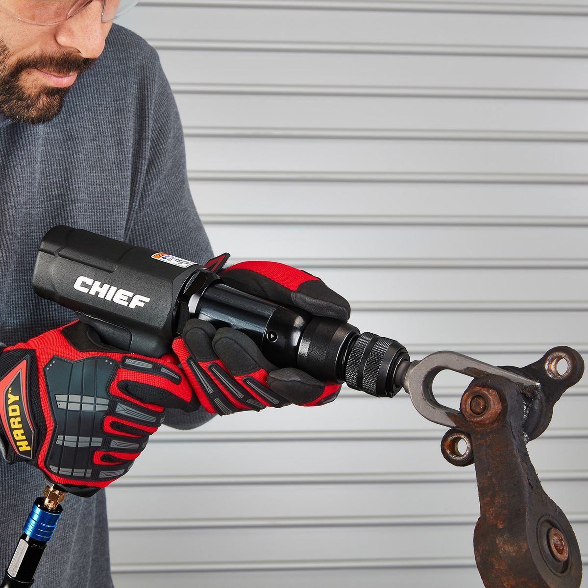 CHIEF Professional Long-Barrel Air Hammer