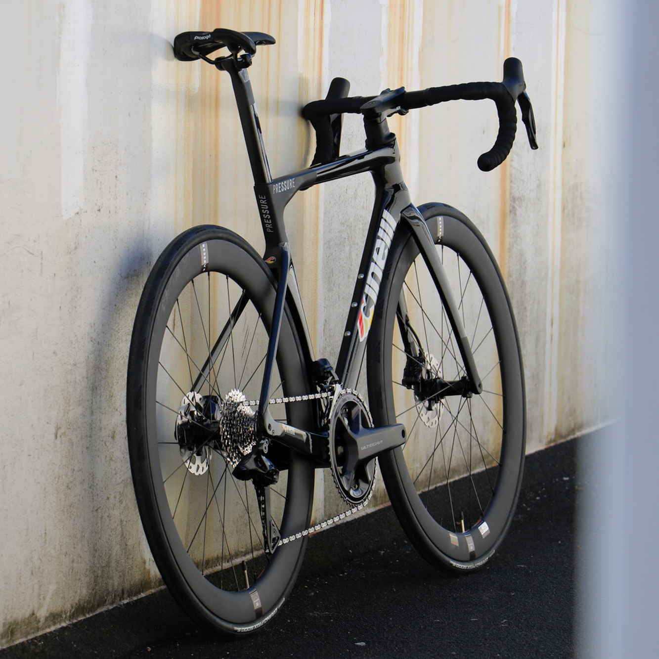 Cinelli Pressure Ultegra Di2 50|50 Carbon Road Bike