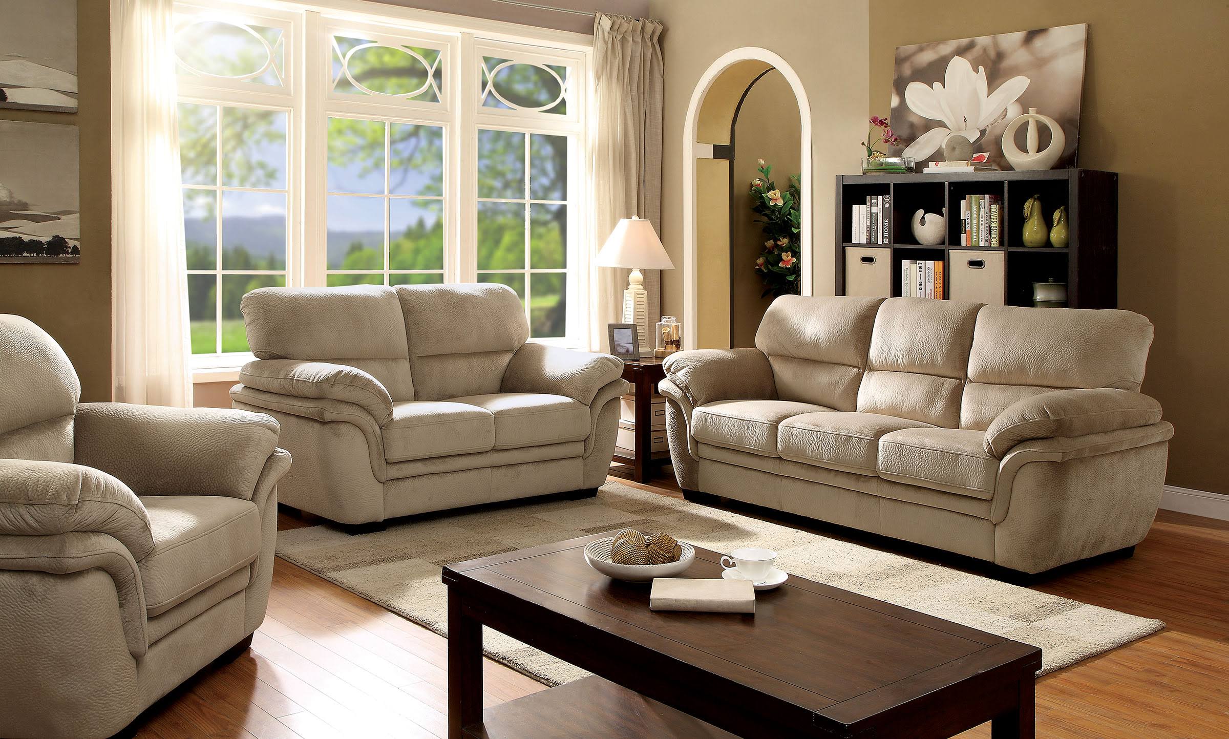 Furniture of America Jaya Light Brown Loveseat