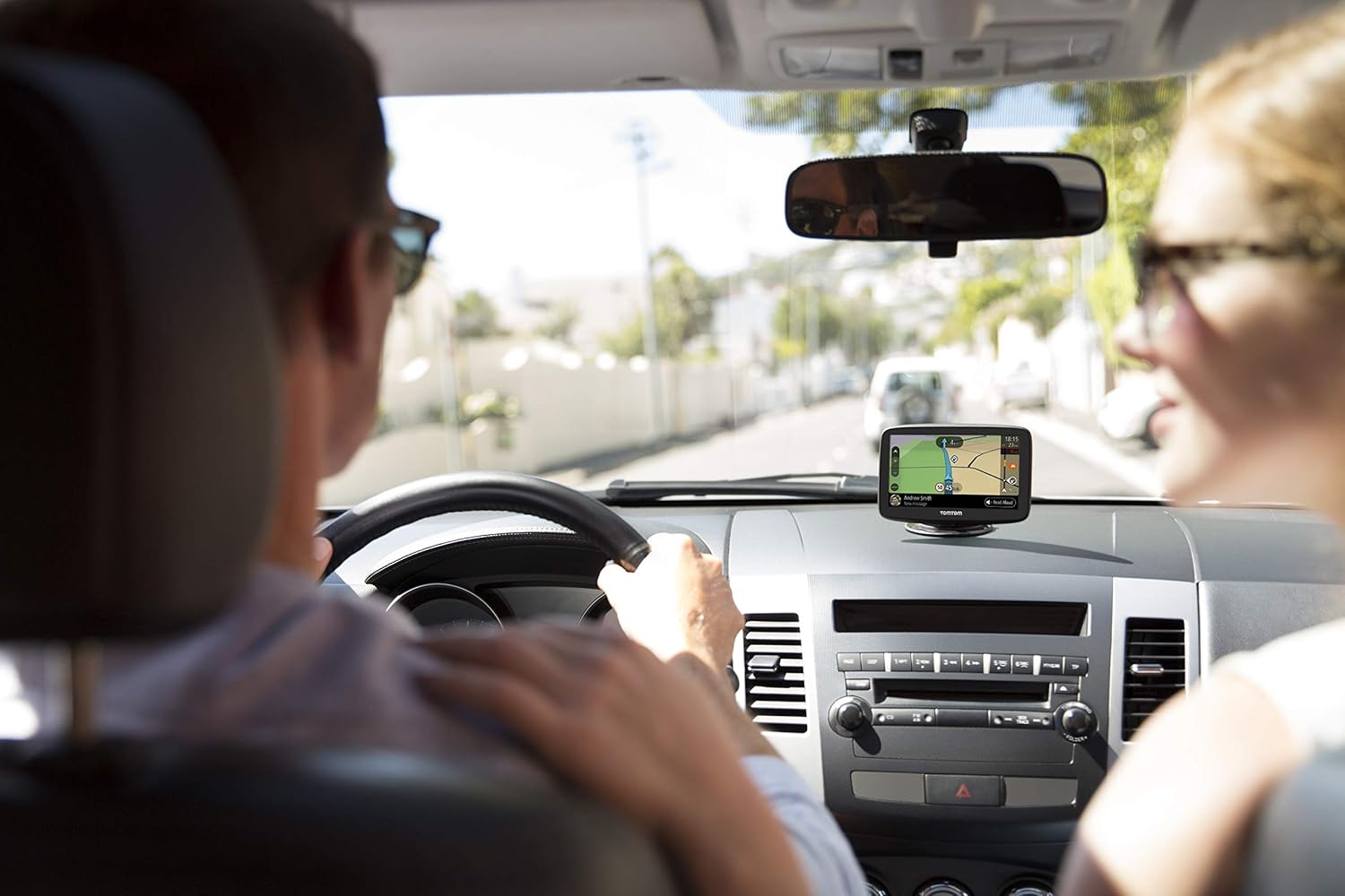 TomTom Go Comfort 5 Inch GPS Navigation Device with Updates via Wi-Fi, Real Time Traffic, Free Maps of North America, Smart Routing