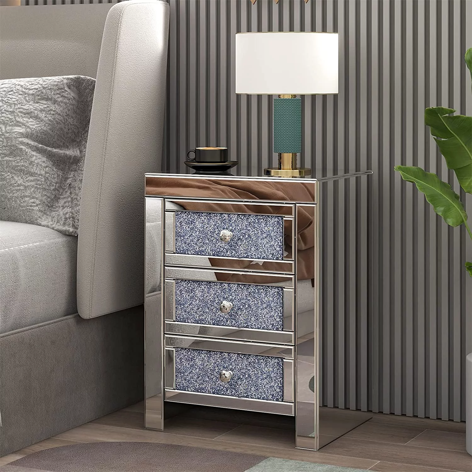 Alohappy Mirrored Nightstand with 3-Drawers, Mirror and Crystal Surface End Table Silver Bedside Table for Living Room/Bedroom, Fully Assembled