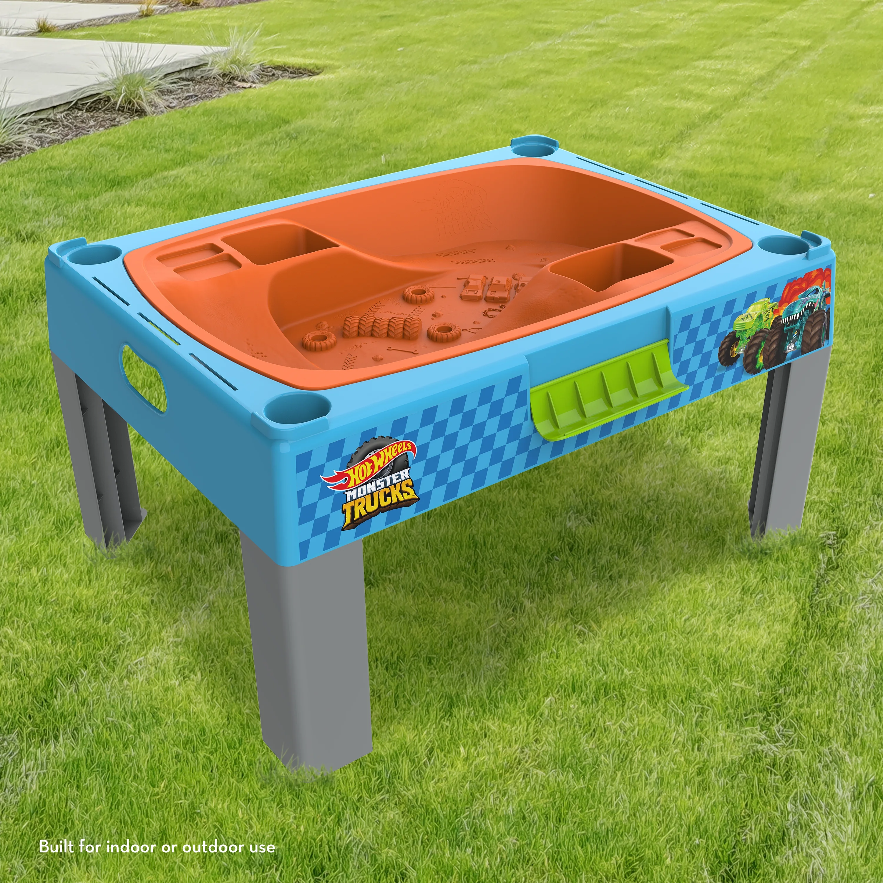 Hot Wheels Monster Trucks Splash and Crash Arena, Activity Playset, Plastic Water Table, for Children 3+