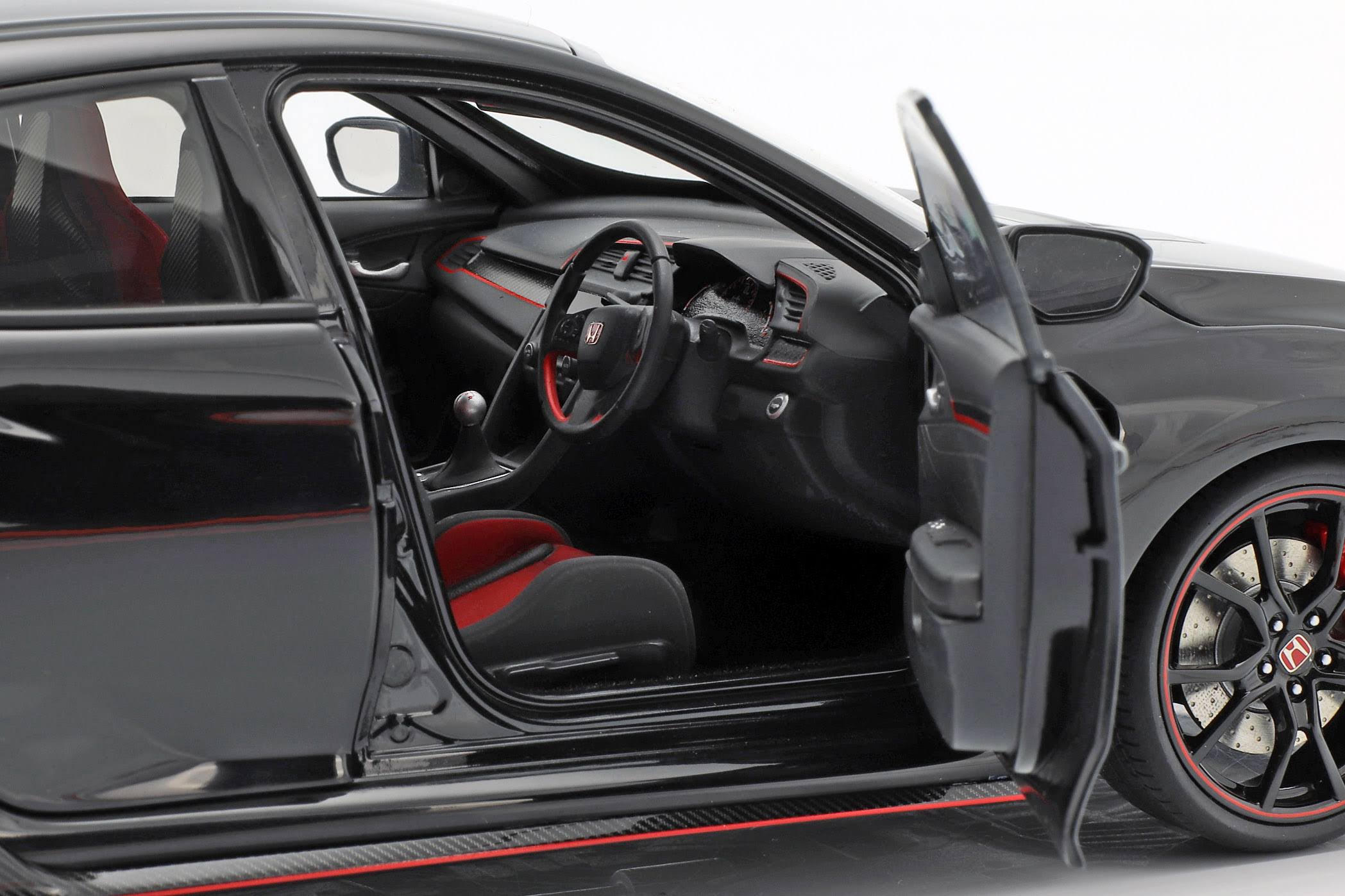 Honda Civic Type R (FK8) Crystal Black Pearl 1/18 Model Car by AUTOart