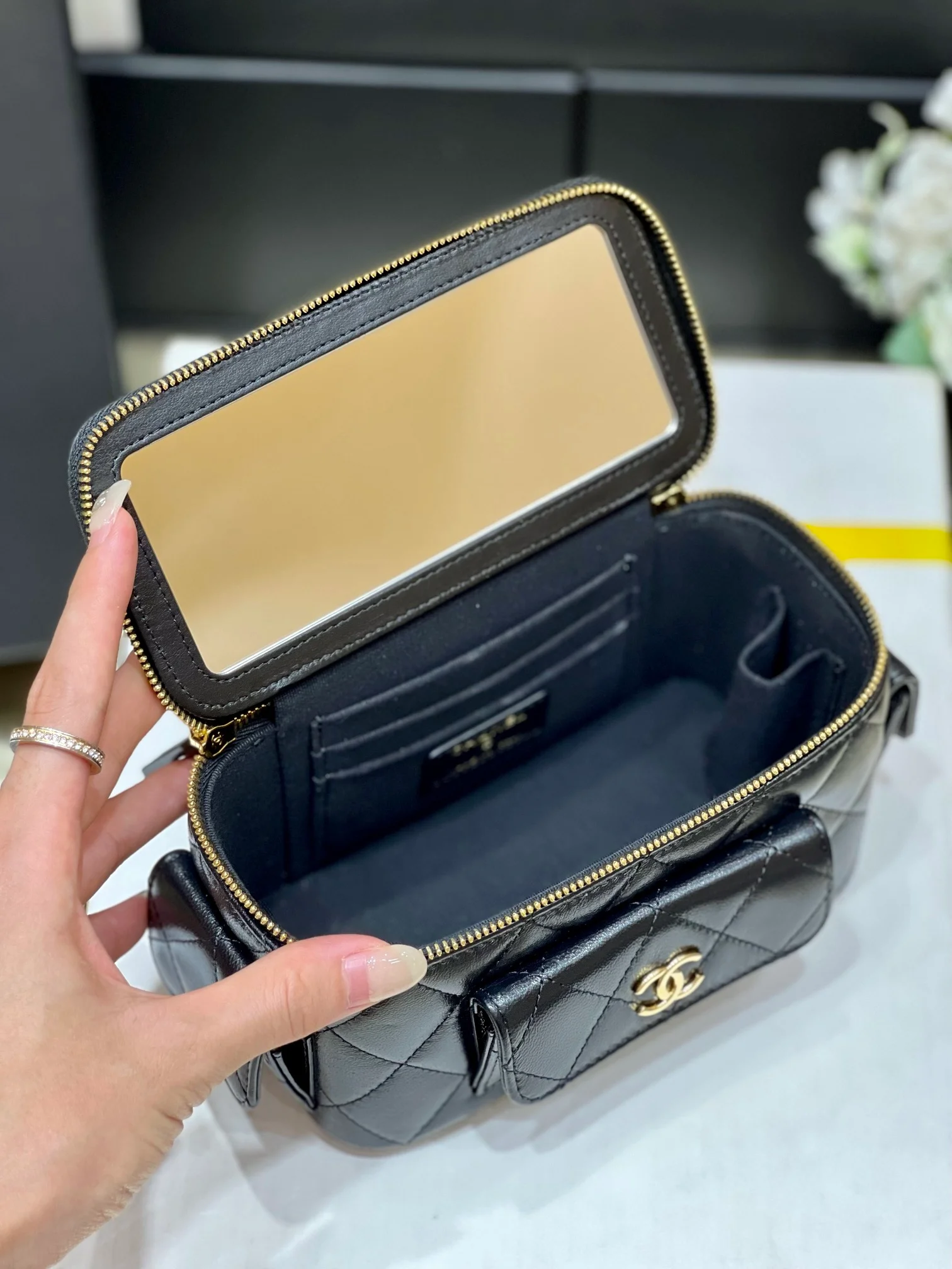 Chanel Vanity Bag With Strap Black For Women, Women&rsquo;s Bags 6.6in/17cm AP3017 B09208 94305