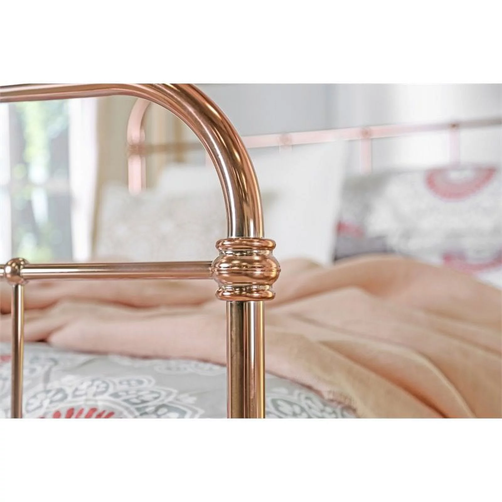 Furniture of America Gracie Contemporary Metal King Bed in Rose Gold
