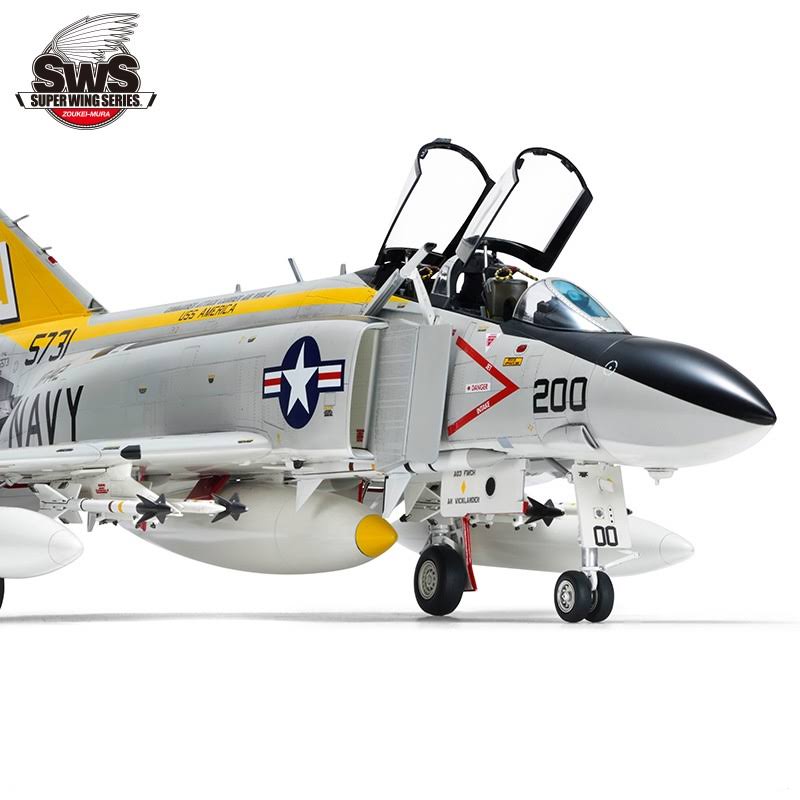 Zoukei-Mura Sws F-4J Phantom II Navy 1/48 Scale Model Kit