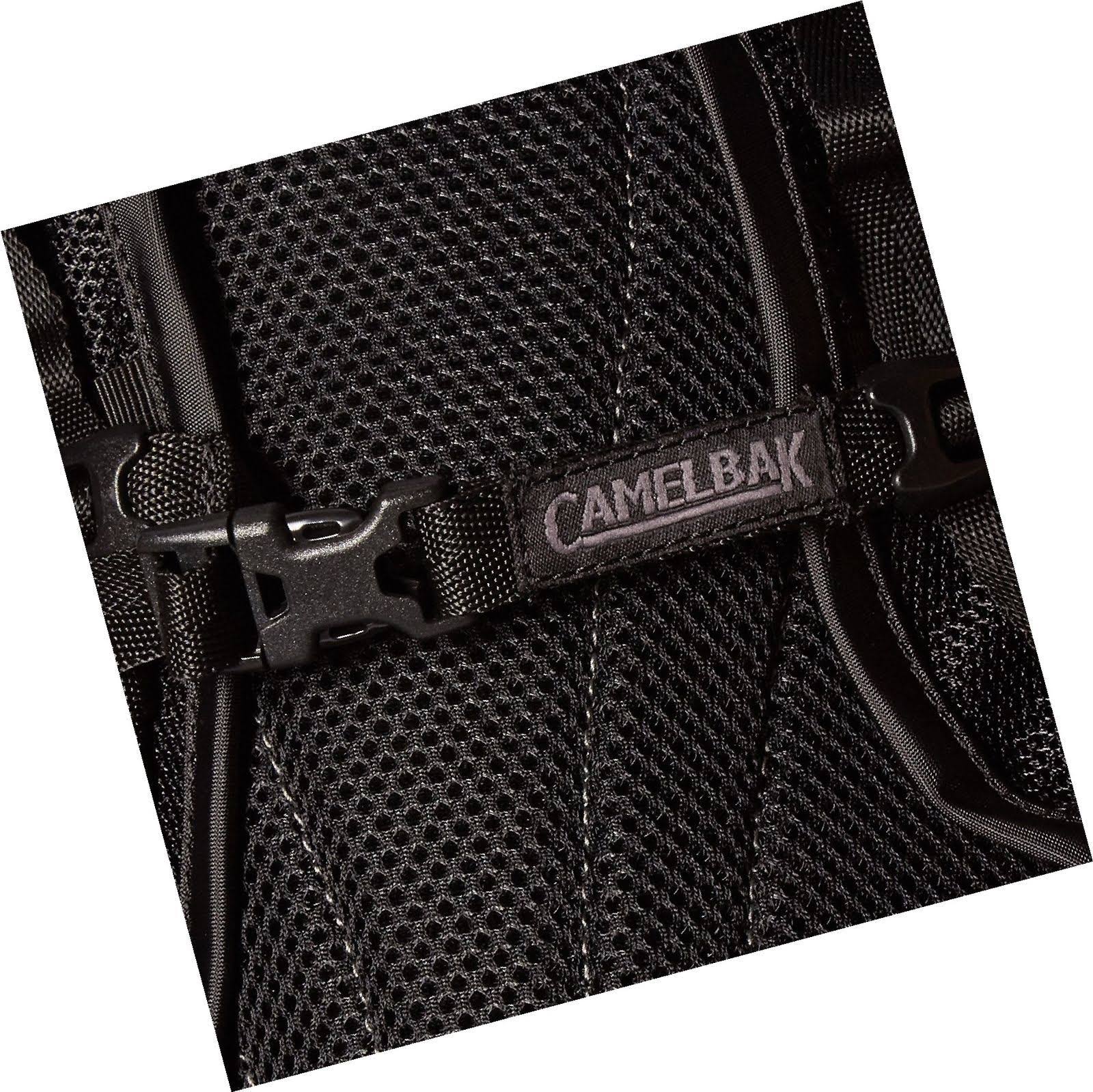 CamelBak - Classic Hydration Pack - Black Graphite