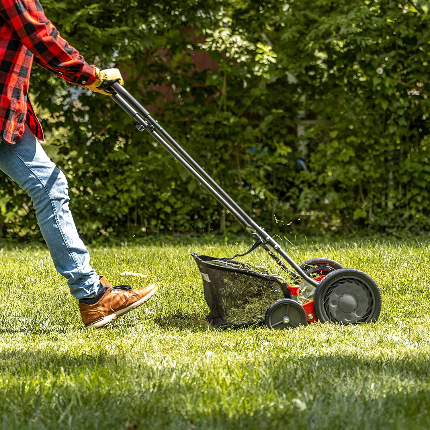 Dina 1816-18CR 18-Inch 5-Blade Push Reel Lawn Mower with Grass Catcher  Red - Curated Treasures Market