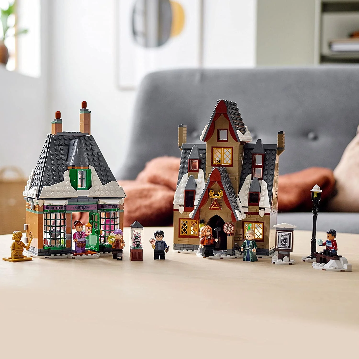LEGO Harry Potter Hogsmeade Village 76388 Building Set (851 Pieces)