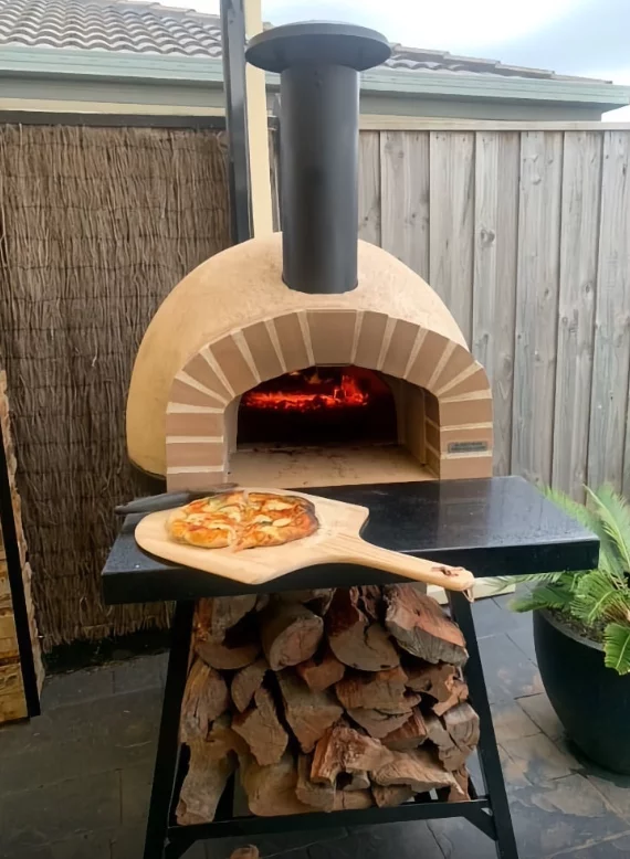 Wood Fired Cement Outdoor Pizza Oven / Clay Pizza Ovens with Real Brick Front - OP60