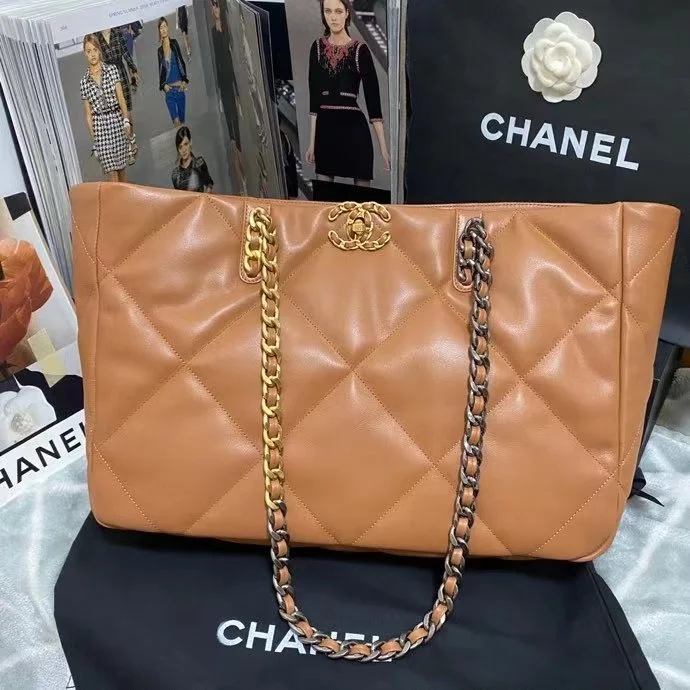 Chanel Shopping Chanel Bag 19 Brown For Women, Women&rsquo;s Bags 16in/41cm