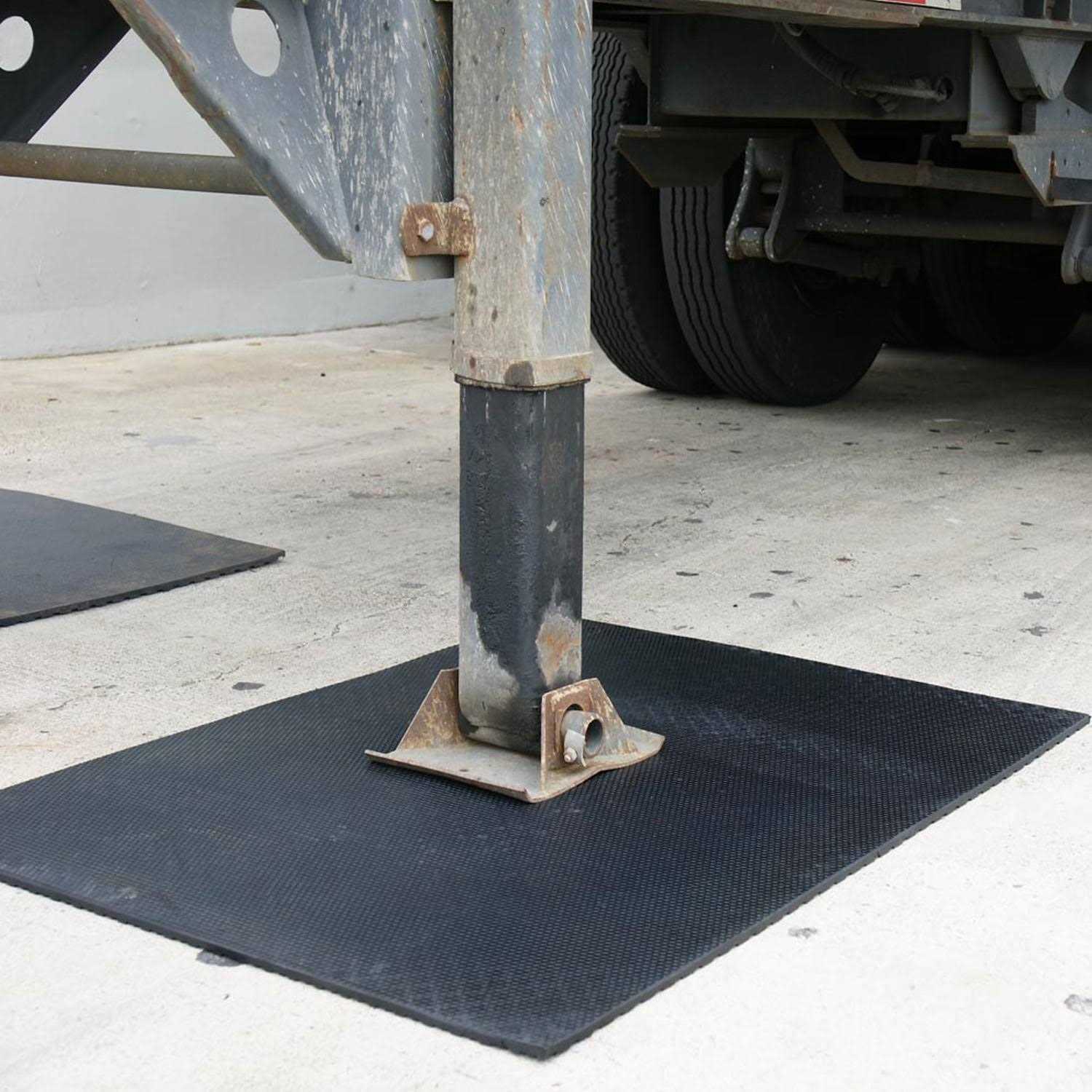 Rubber-Cal Maxx-Tuff Rubber Mat - Sports Supplies Online Store