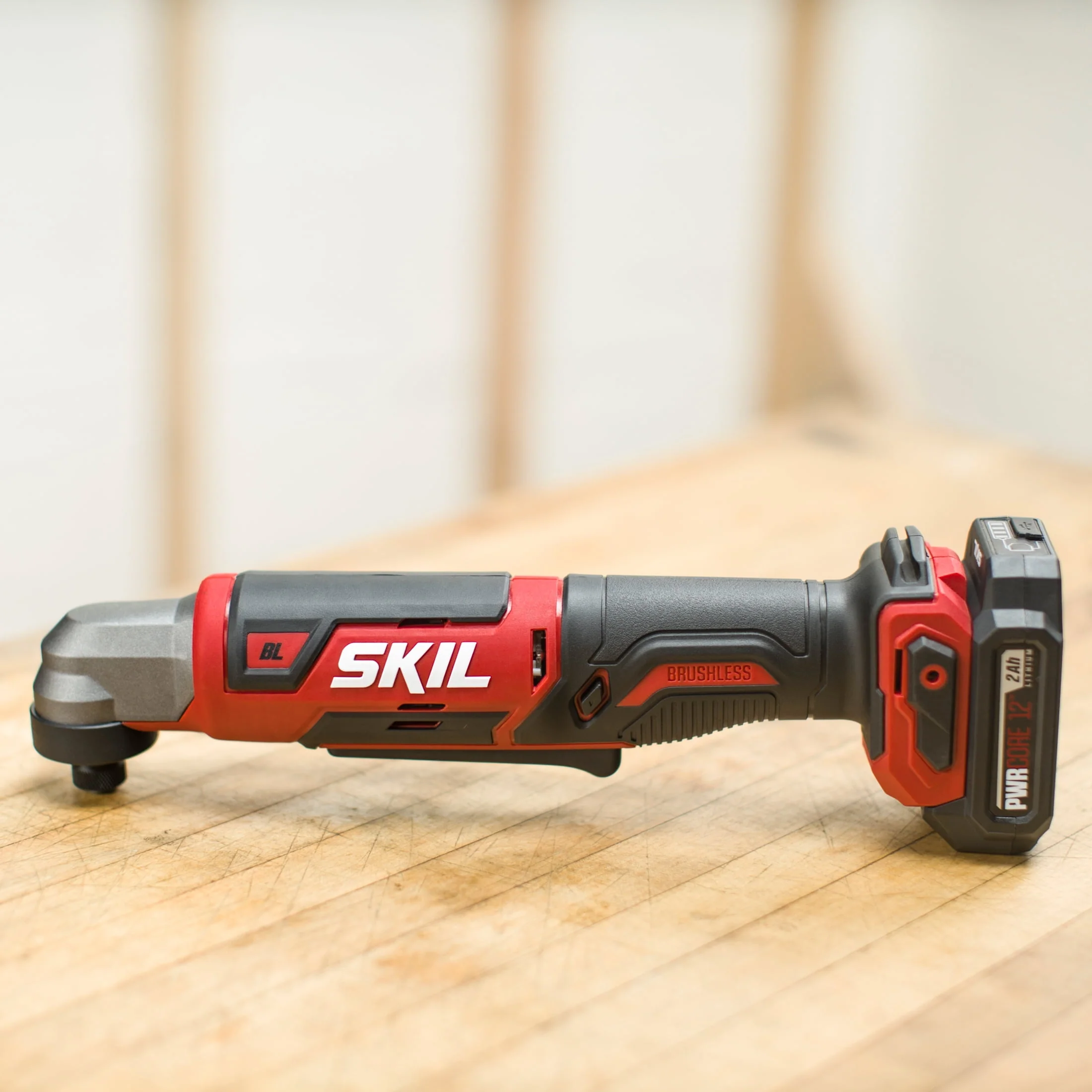 SKIL PWRCore 12™ Brushless 12V Cordless 1/4'' Hex Right Angle Impact Driver with PWRJump™ Charger