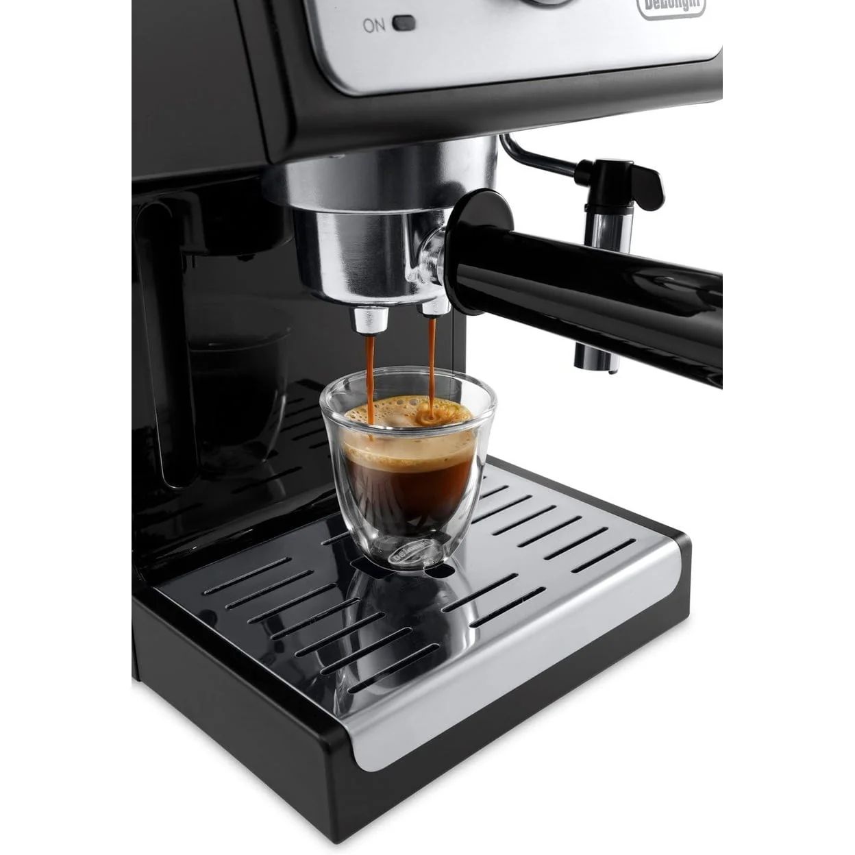 De'Longhi ECP3220 15-Bar Pump Espresso and Cappuccino Machine