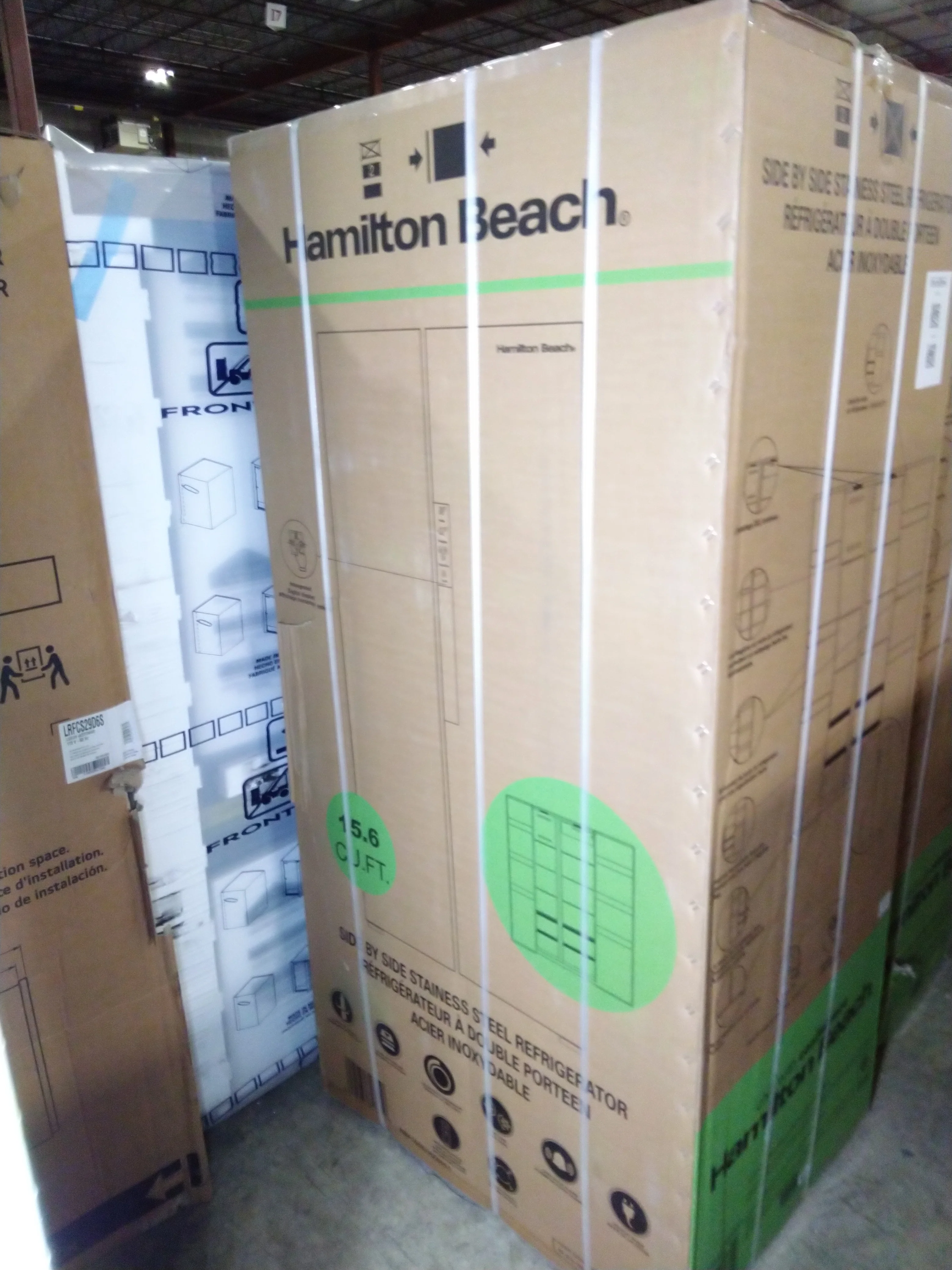 HAMILTON BEACH 33 IN. 15.6 CU. FT. COUNTER DEPTH SIDE BY SIDE REFRIGERATOR - HBF1558