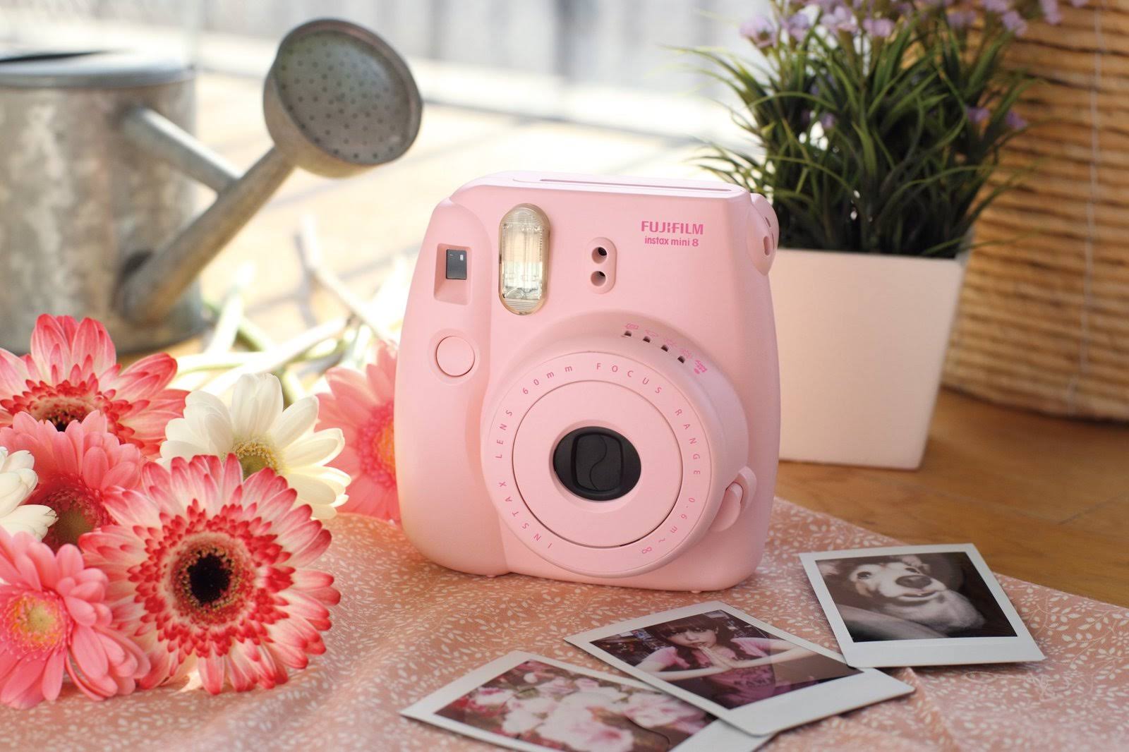 Fujifilm Instax Mini 8 Instant Camera (Pink)