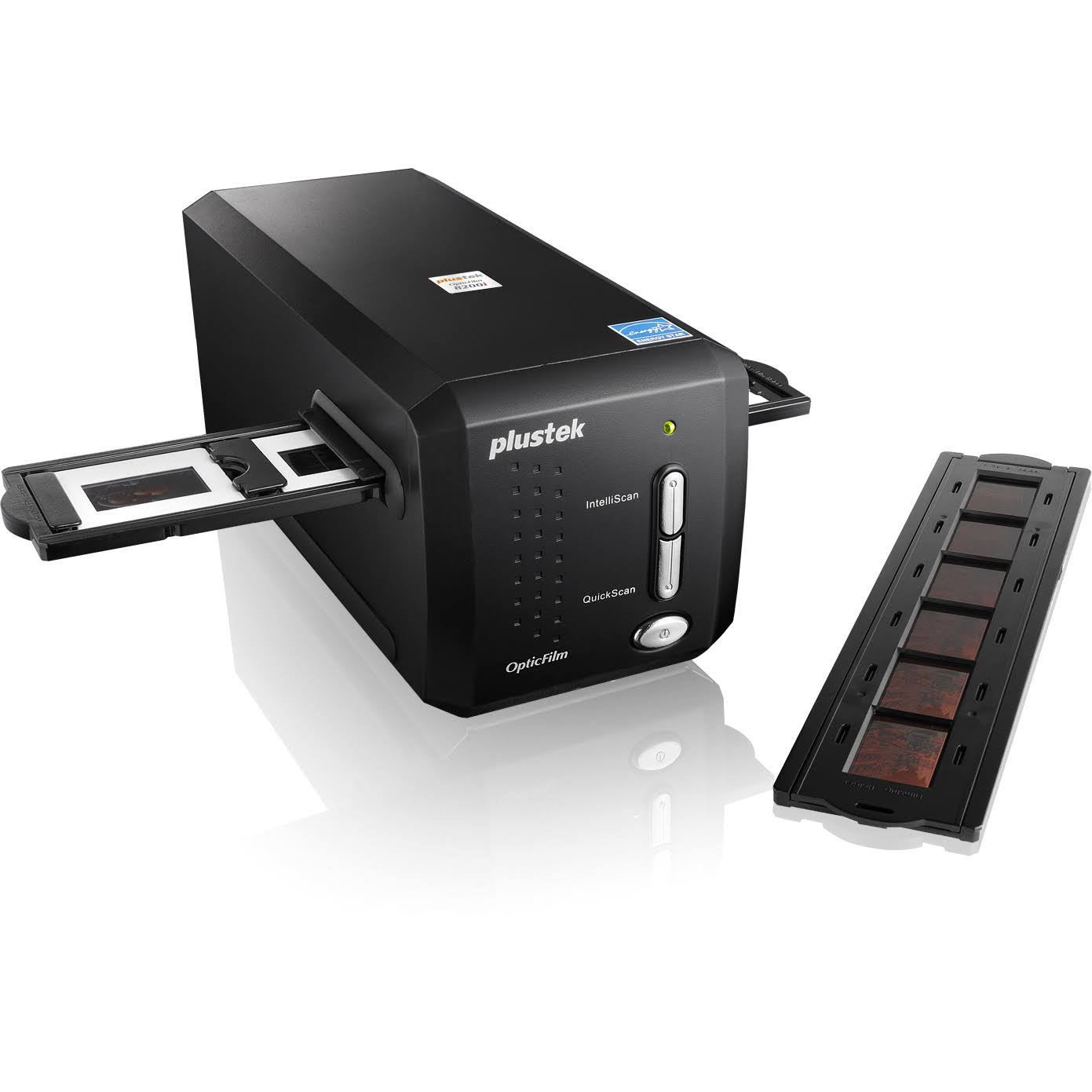 Plustek OpticFilm 8200i AI Film Scanner