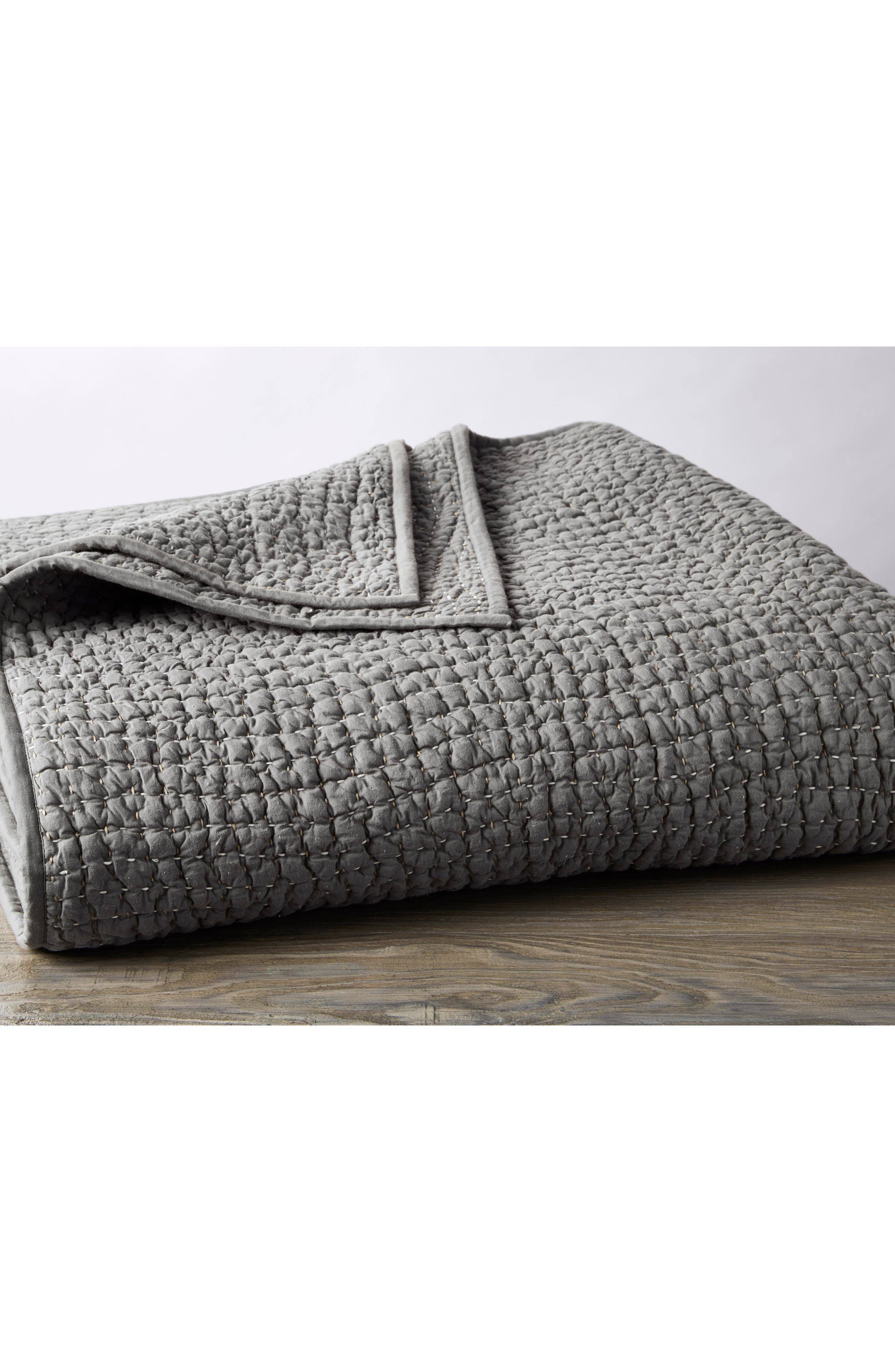 Coyuchi Pebbled Handstitched Organic Quilt, Slate, Full/Queen
