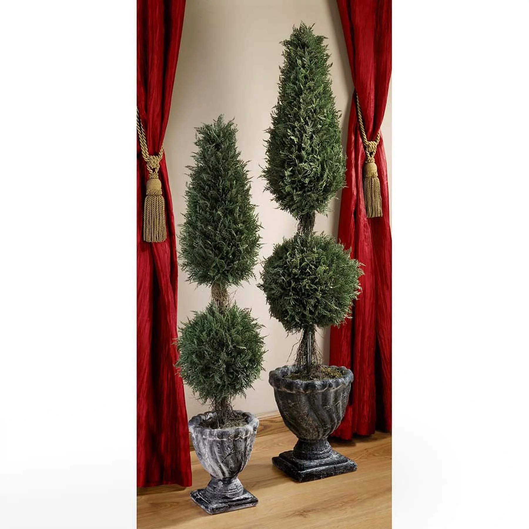 Design Toscano Classic Topiary Tree Collection - Large