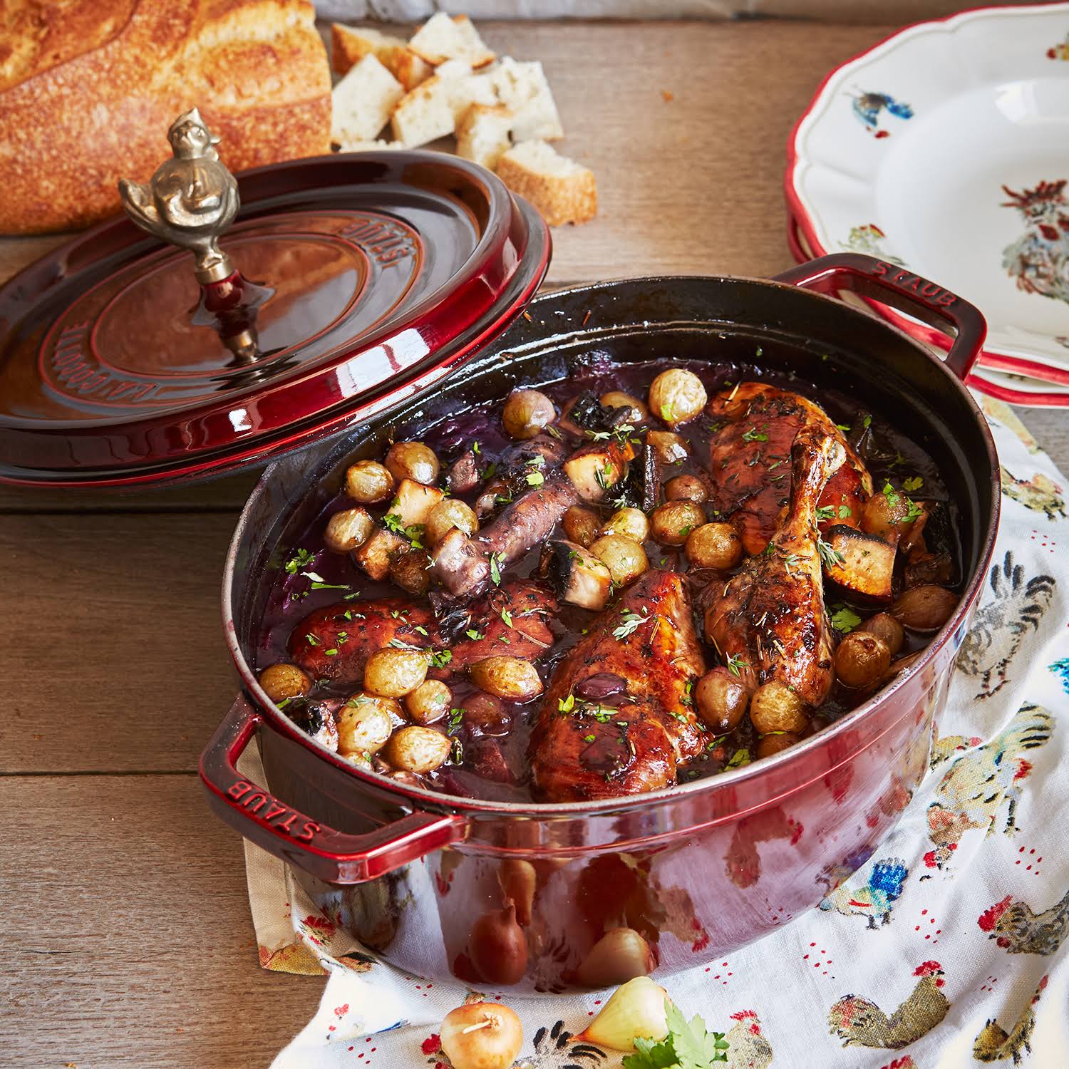 Staub - Cast Iron 5.75-qt Coq AU VIN Cocotte - Cherry