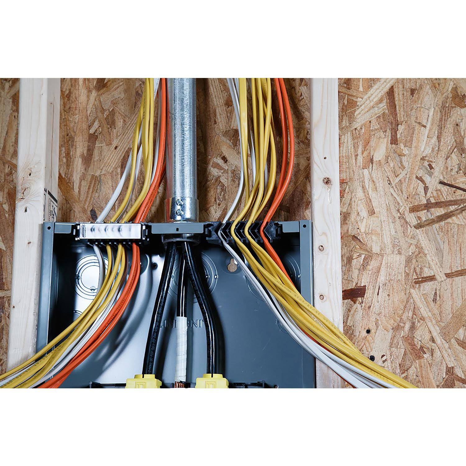 Square D Homeline Qwik-Grip 200A 60-Circuit 30-Space Indoor Main Breaker Plug-On Neutral Load Center HOM3060M200PQCVP