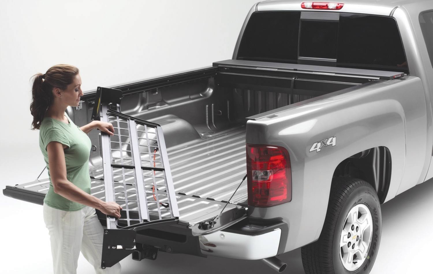 Roll-N-Lock CM500 Cargo Manager Truck Bed Divider