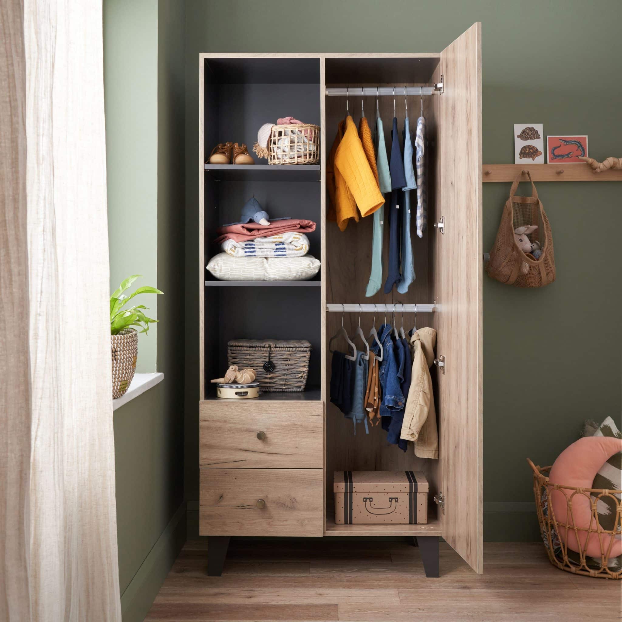 Tutti Bambini Como 4 Piece Nursery Room Set – Slate Grey/Distressed Oak